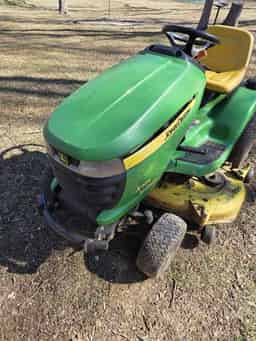 2010 John Deere X324 Image
