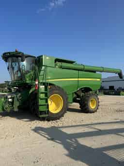 2019 John Deere S780 Image