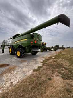 2019 John Deere S780 Image