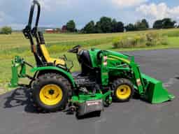 2010 John Deere 2320 Image