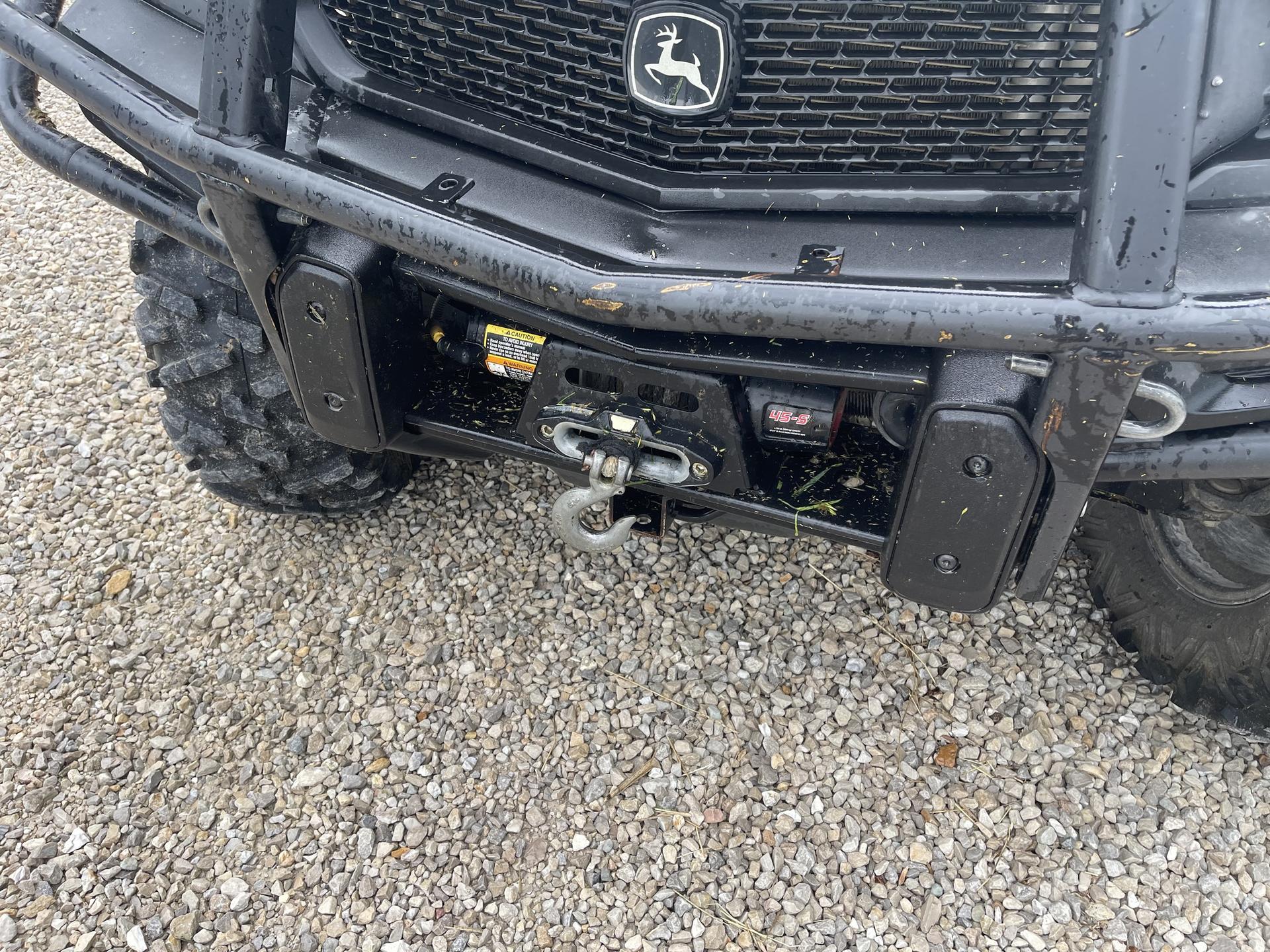 2021 John Deere XUV 835R Image
