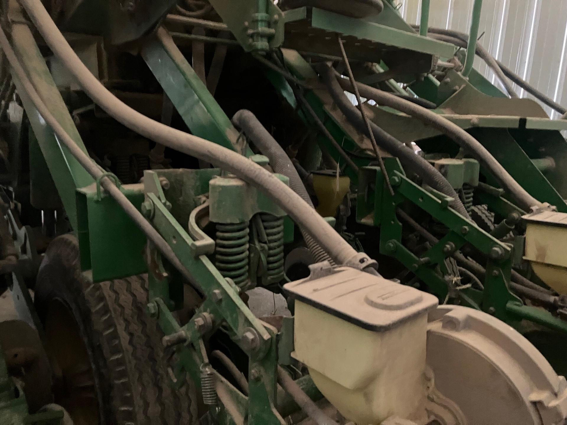 2003 John Deere 1790 Image