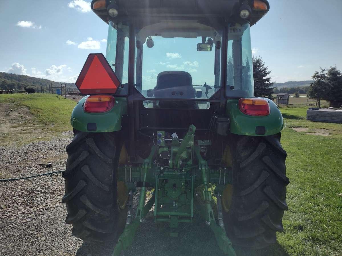 2021 John Deere 5065E Image