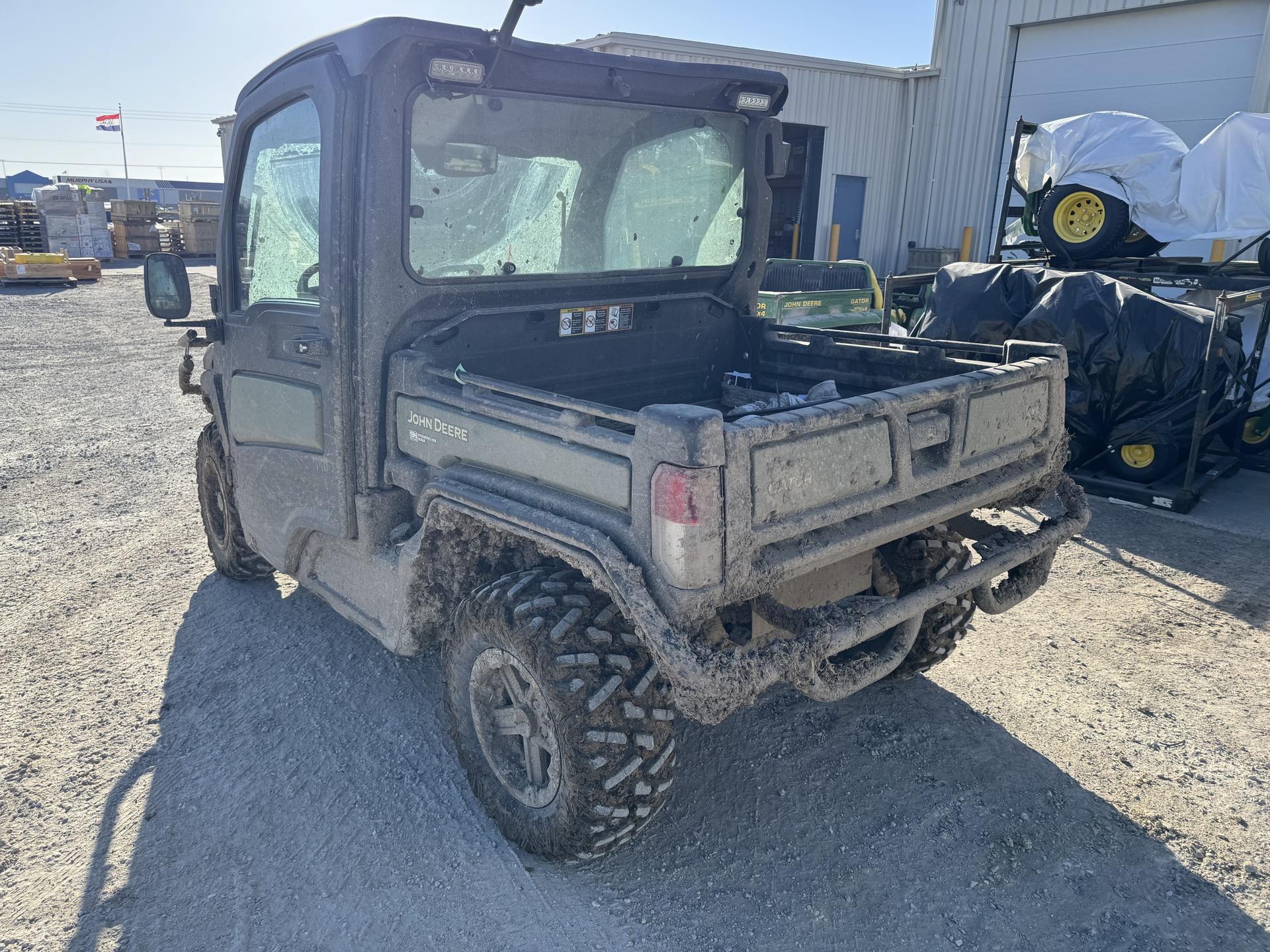 2024 John Deere XUV 835R Image
