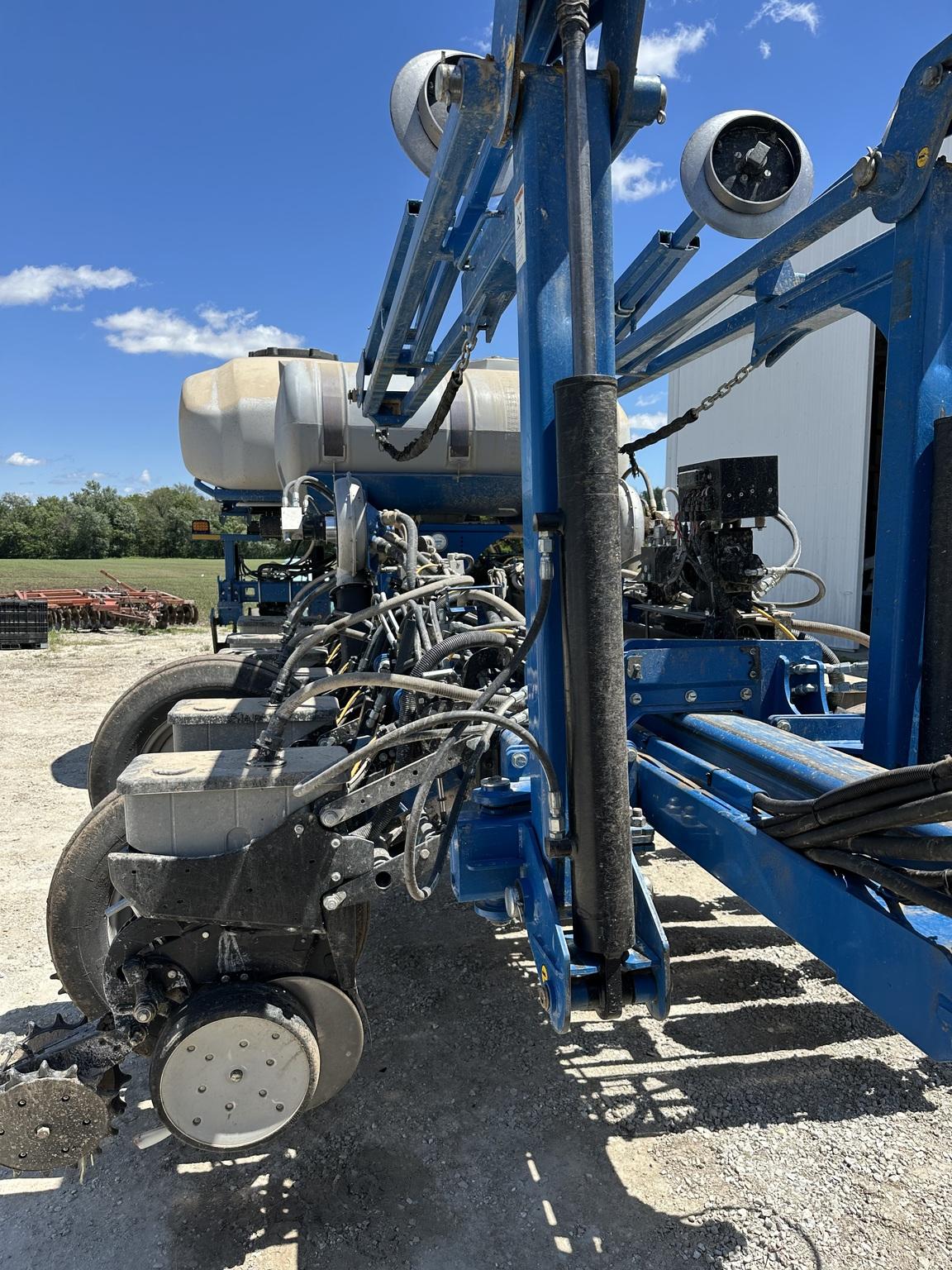 2015 Kinze 4900 Image