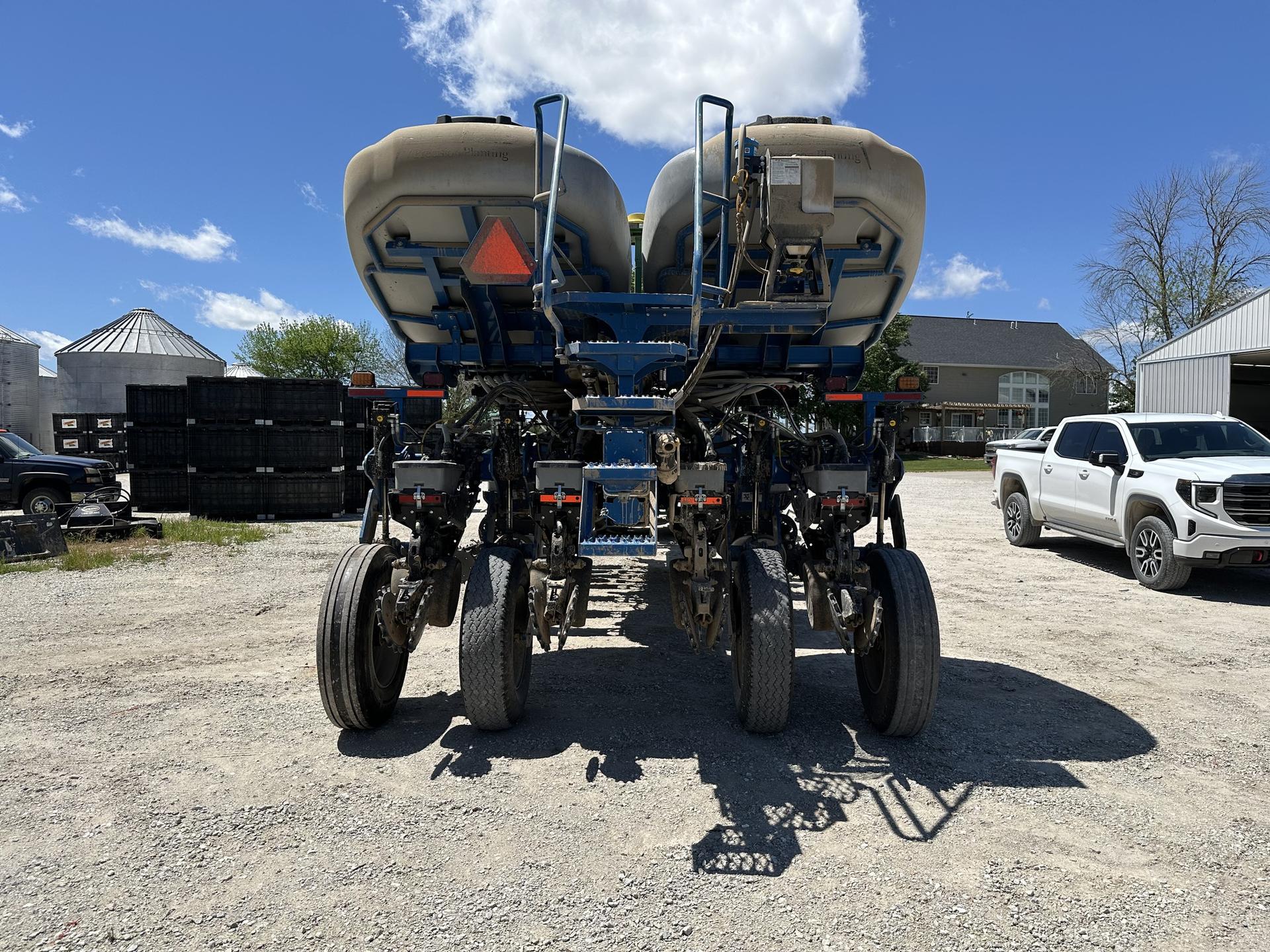 2015 Kinze 4900 Image
