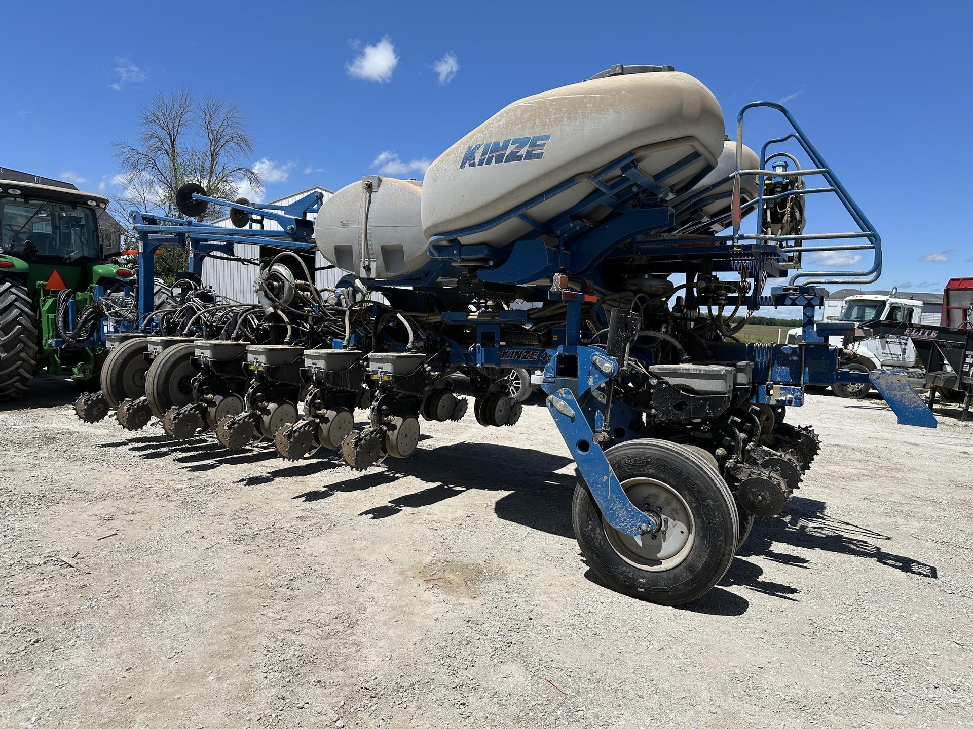 2015 Kinze 4900 Image