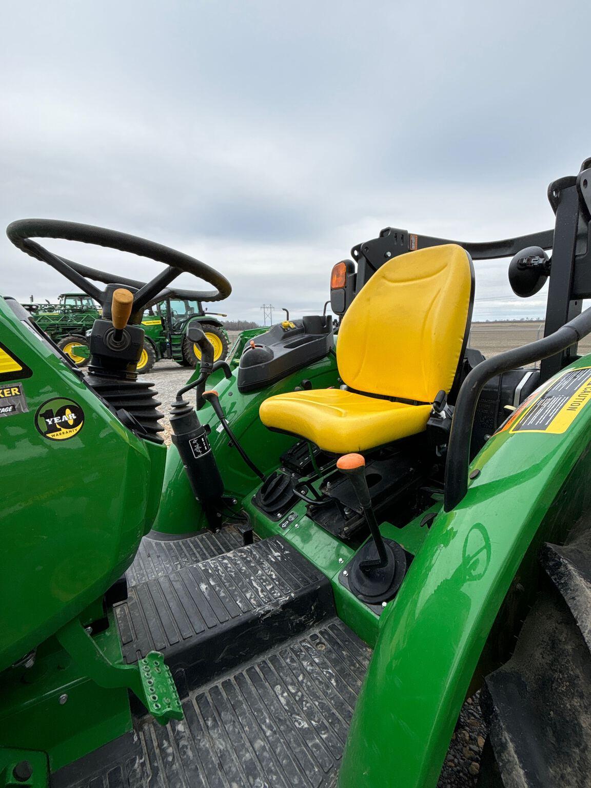 2022 John Deere 5065E Image