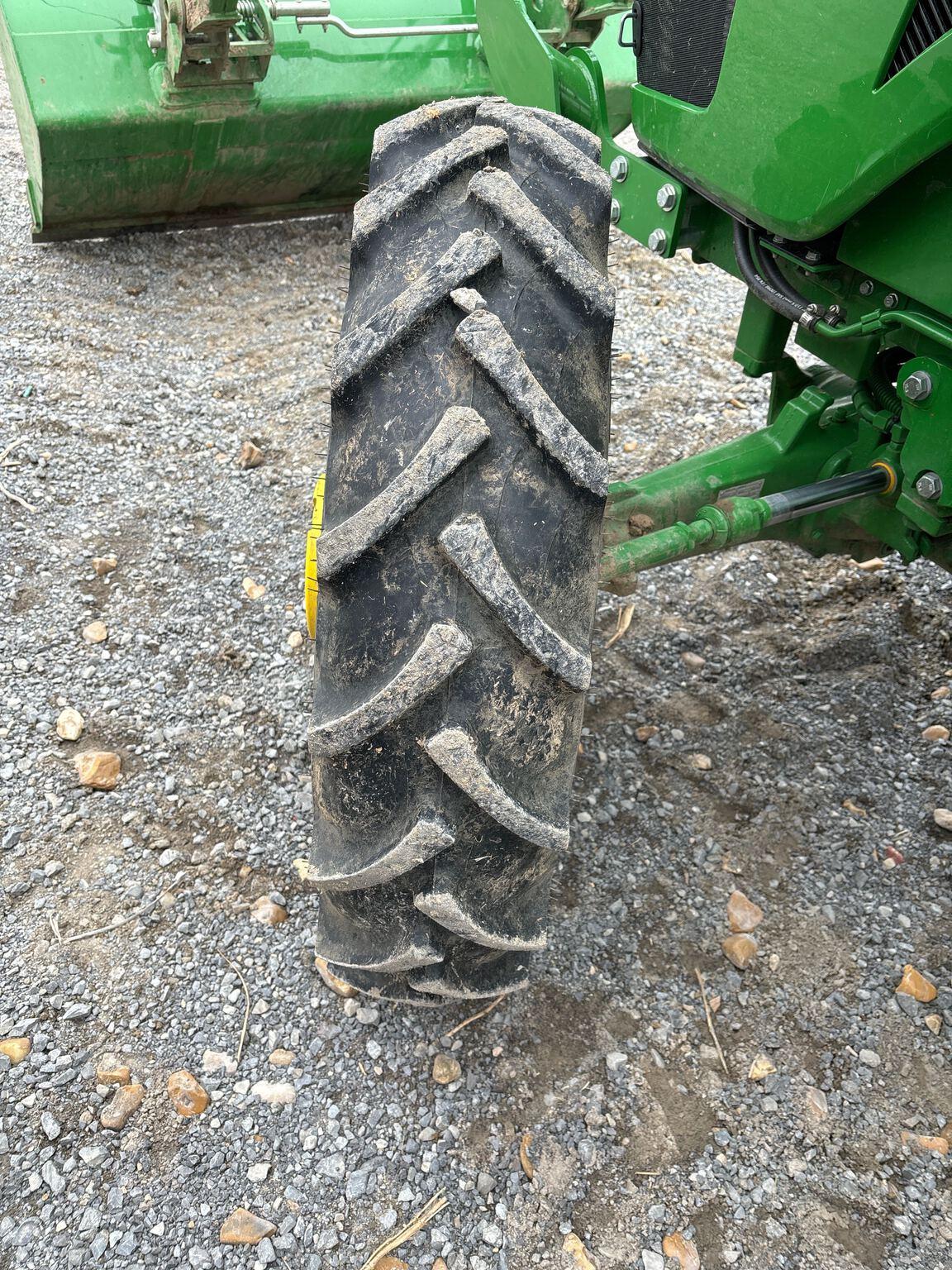 2022 John Deere 5065E Image
