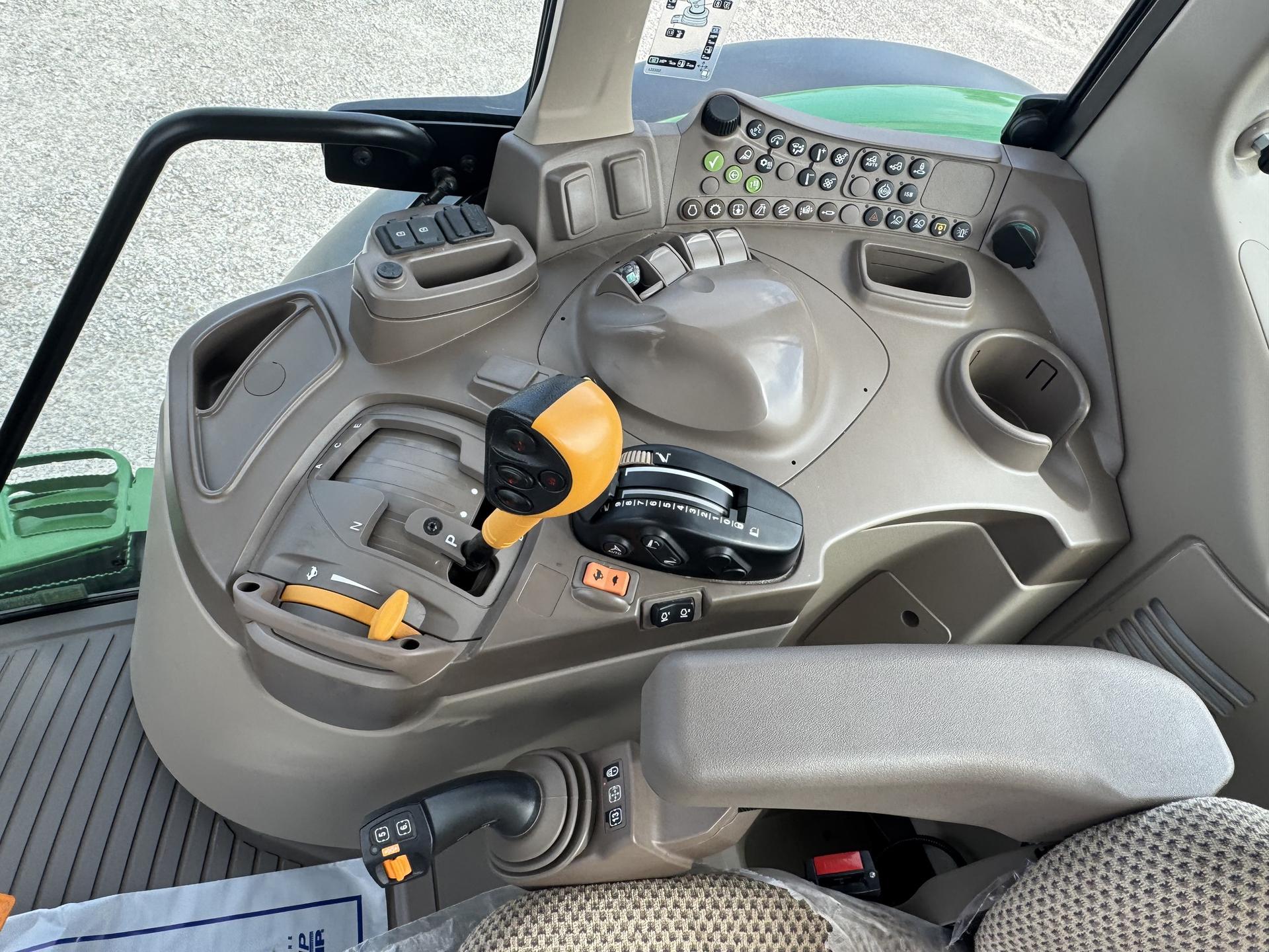 2024 John Deere 6175M Image