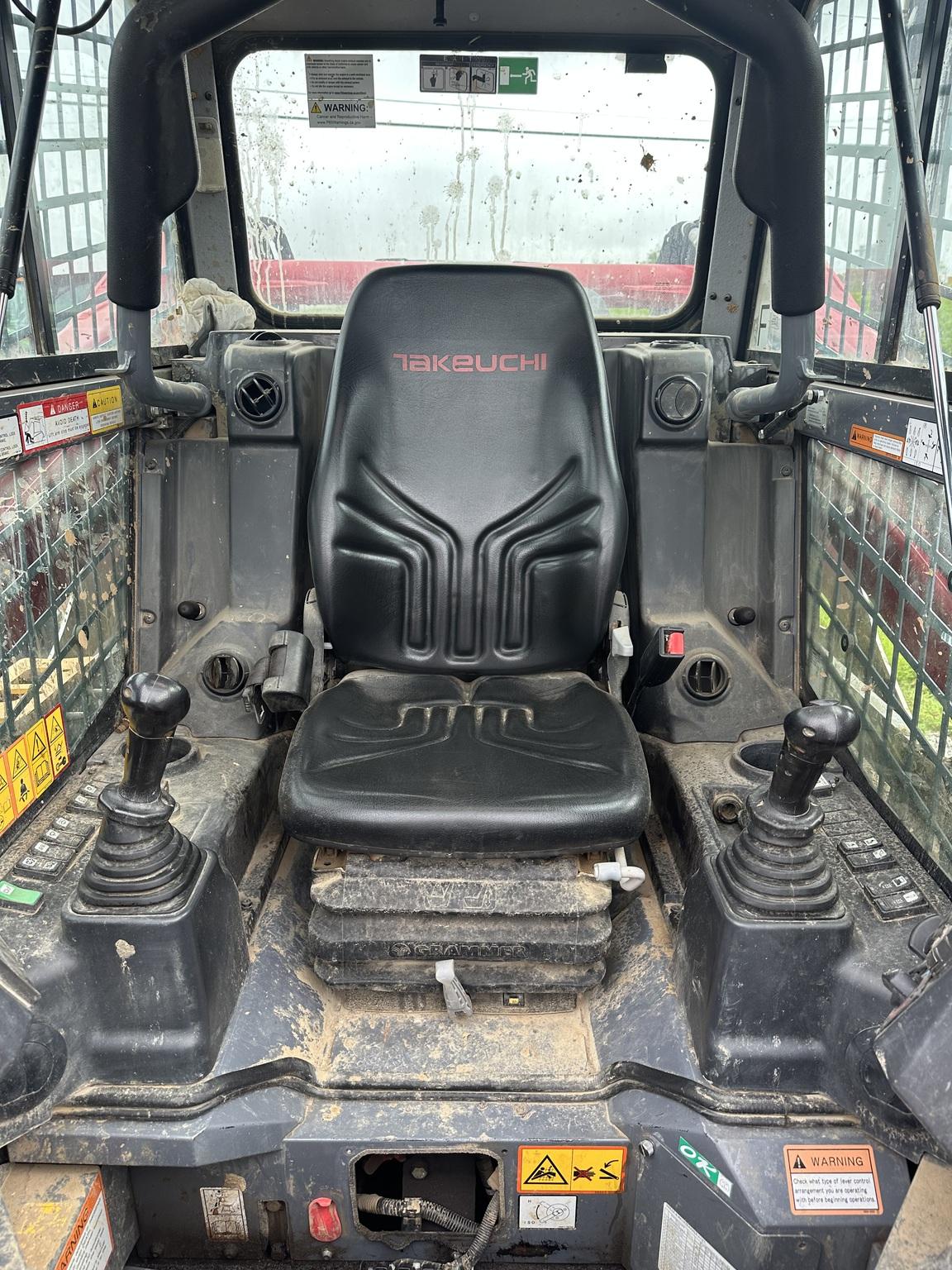 2022 Takeuchi TL12V2 Image