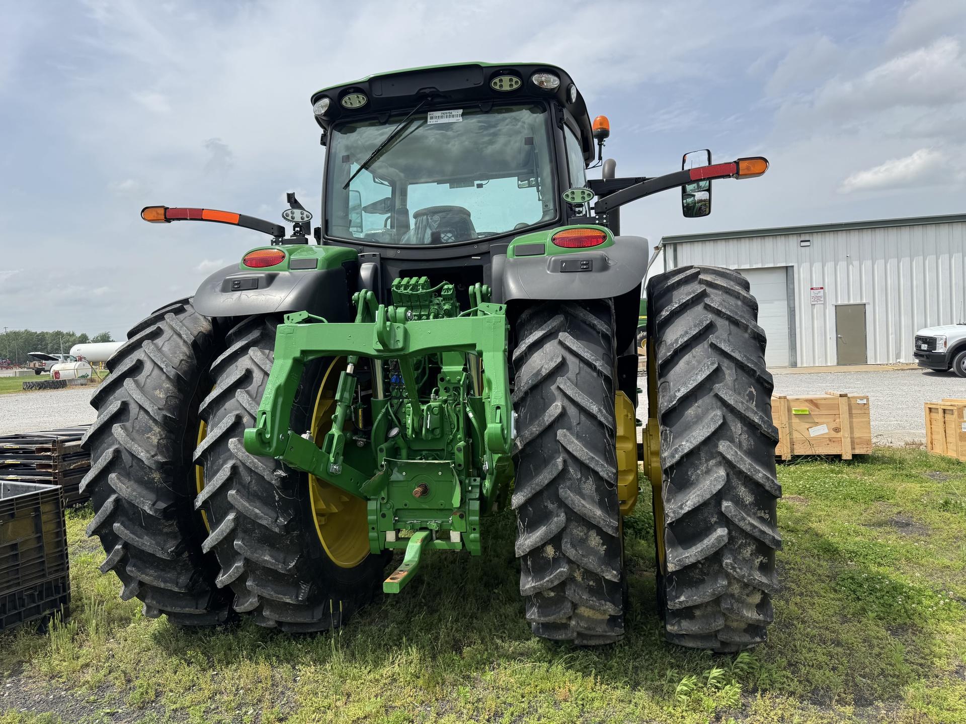 2024 John Deere 6R 175 Image