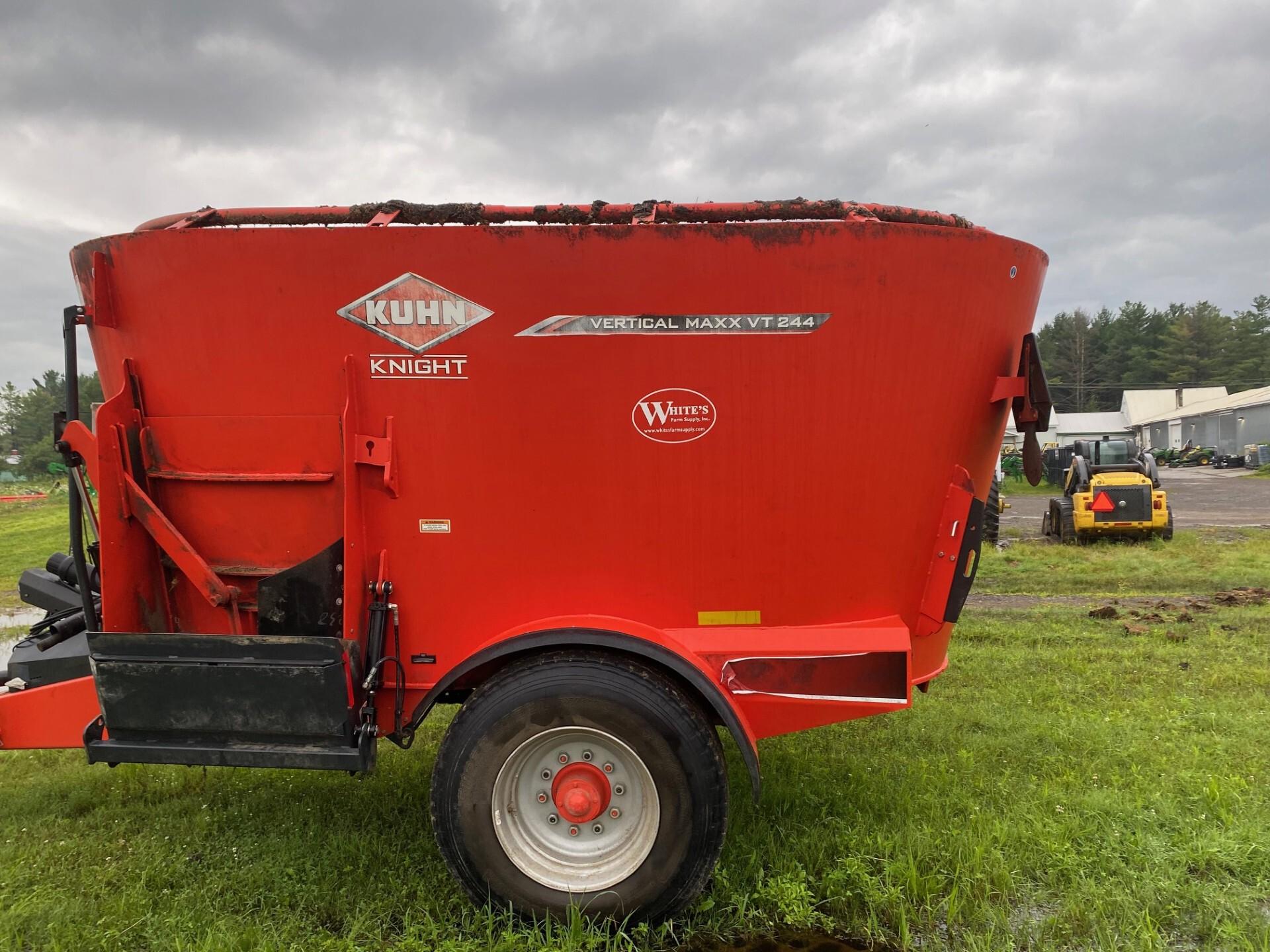 2022 Kuhn VT244T Image