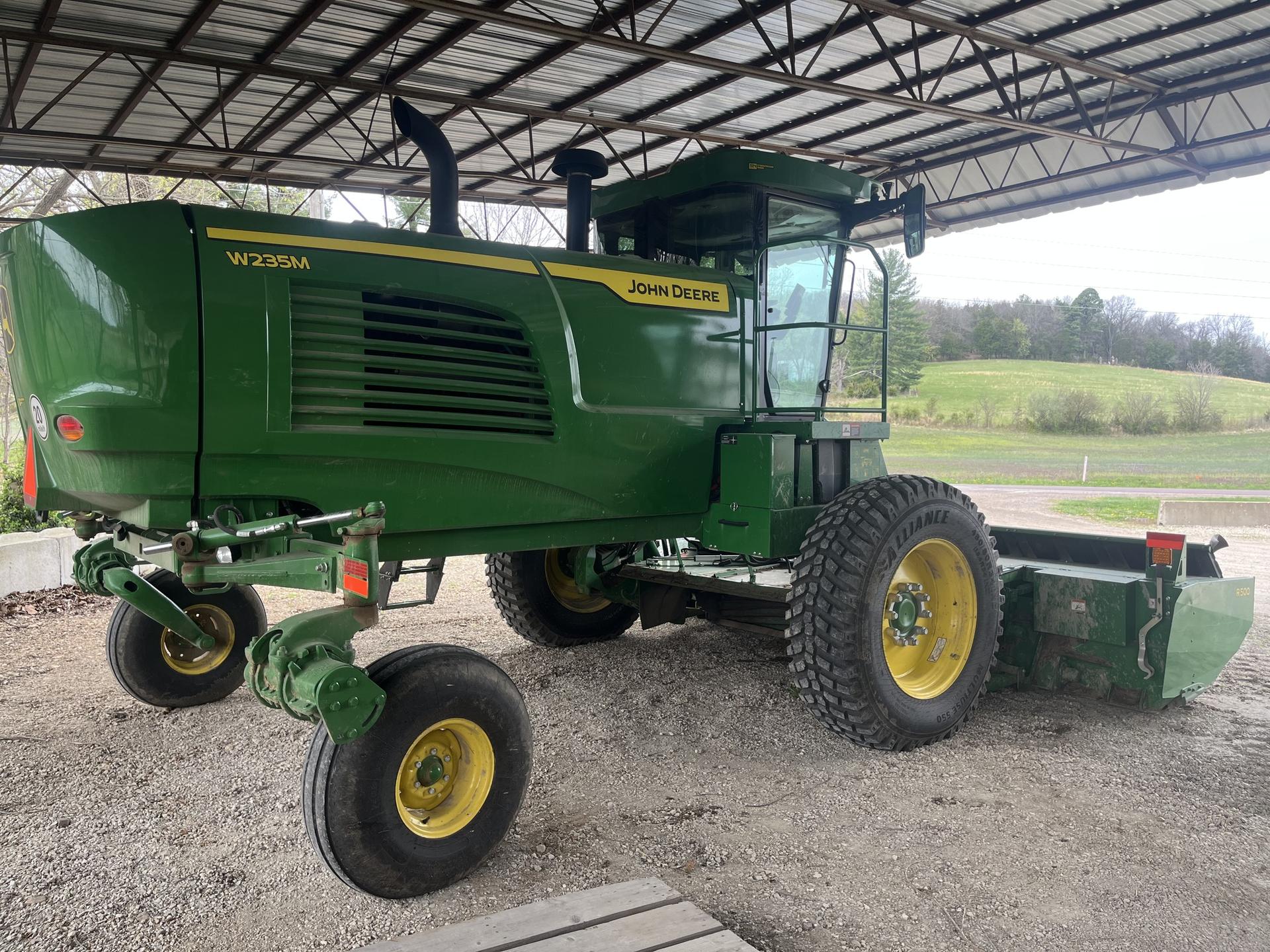 2023 John Deere W235M Image