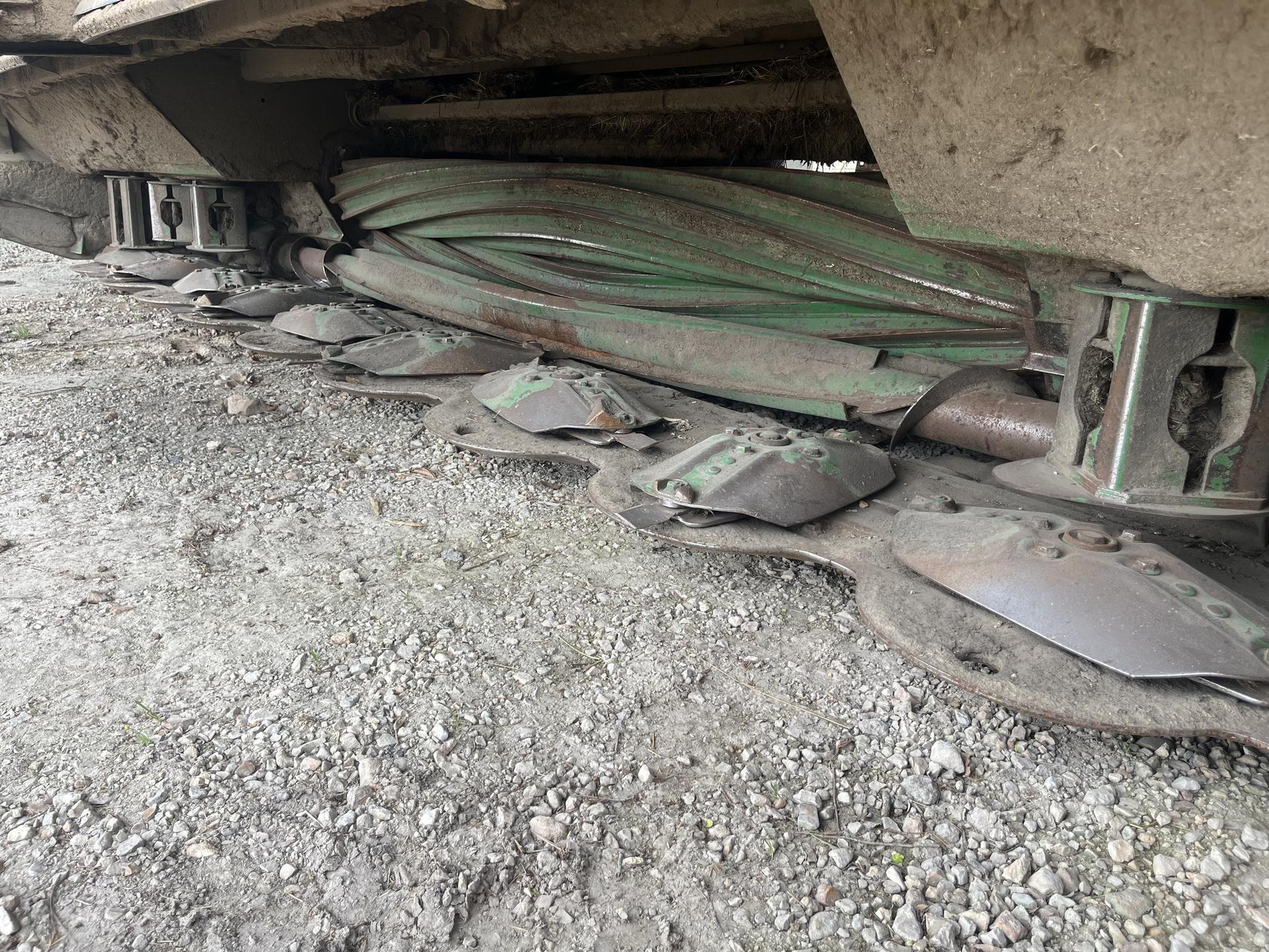 2023 John Deere W235M Image