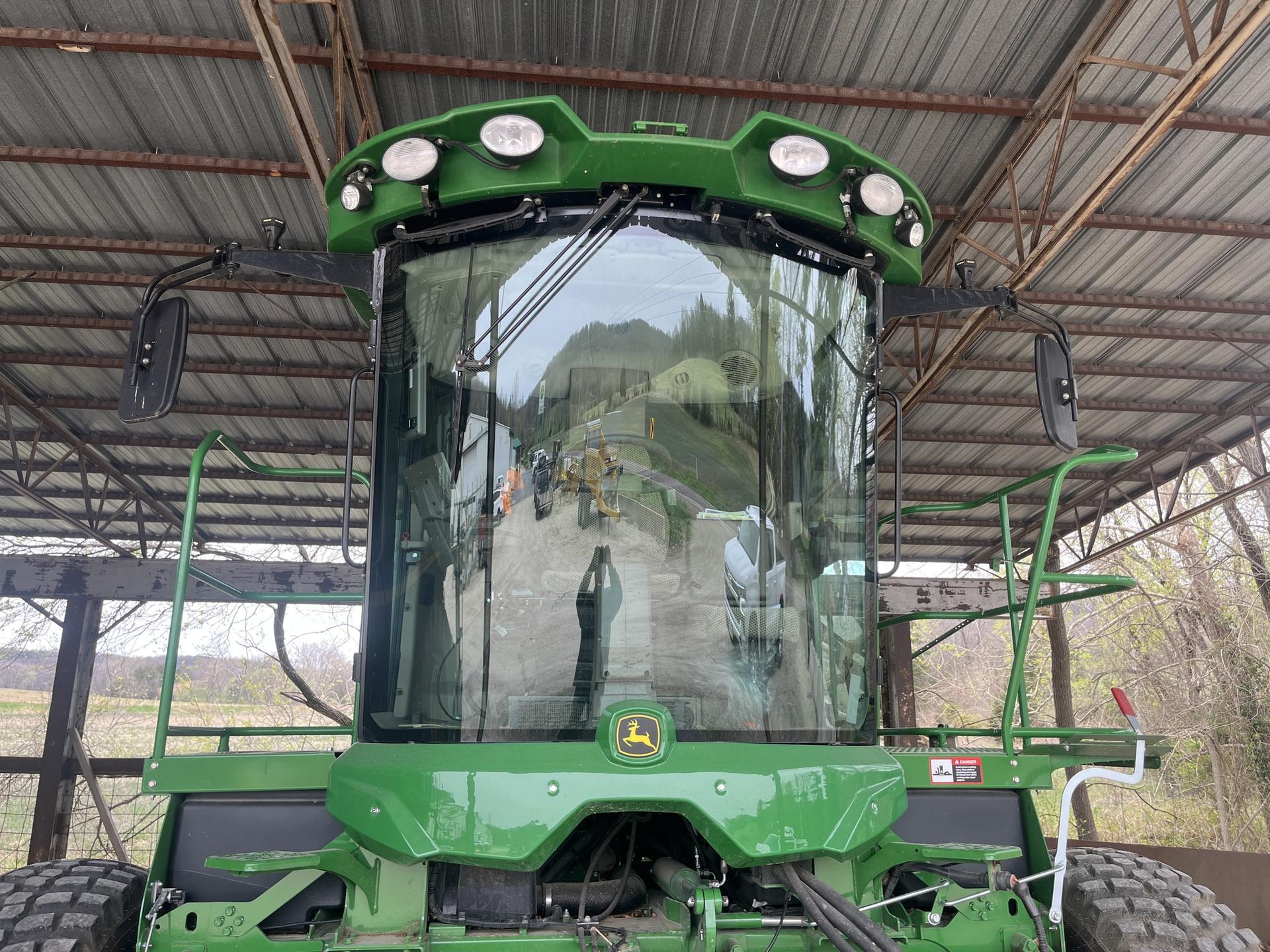 2023 John Deere W235M Image