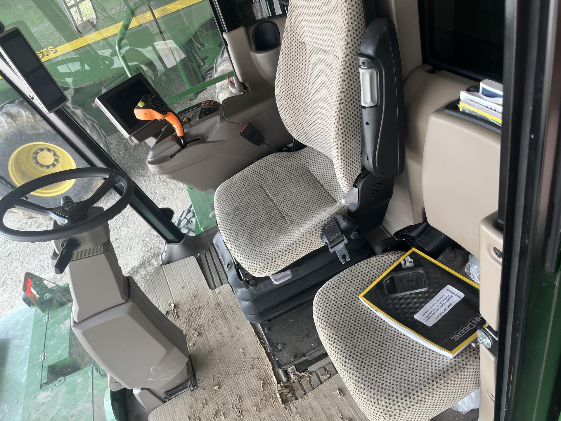 2023 John Deere W235M Image