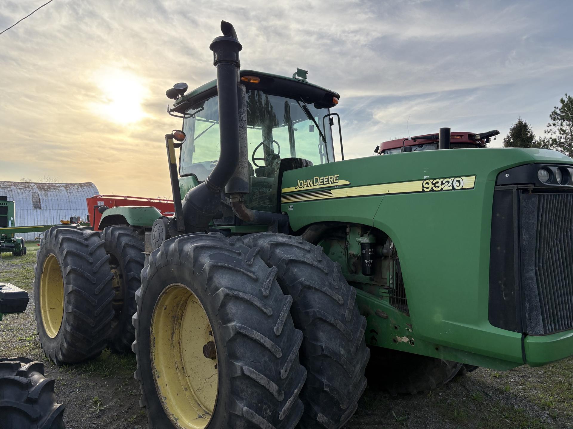 2007 John Deere 9320 Image