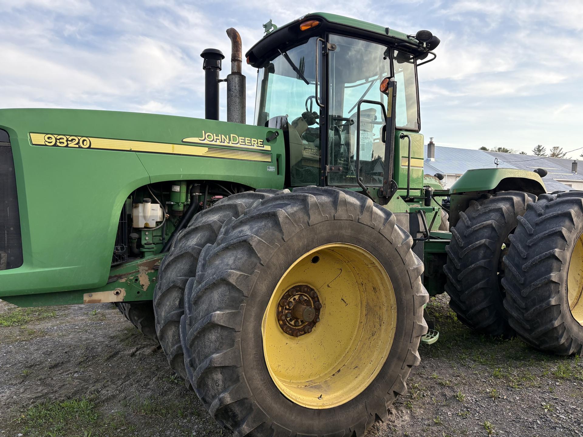 2007 John Deere 9320 Image