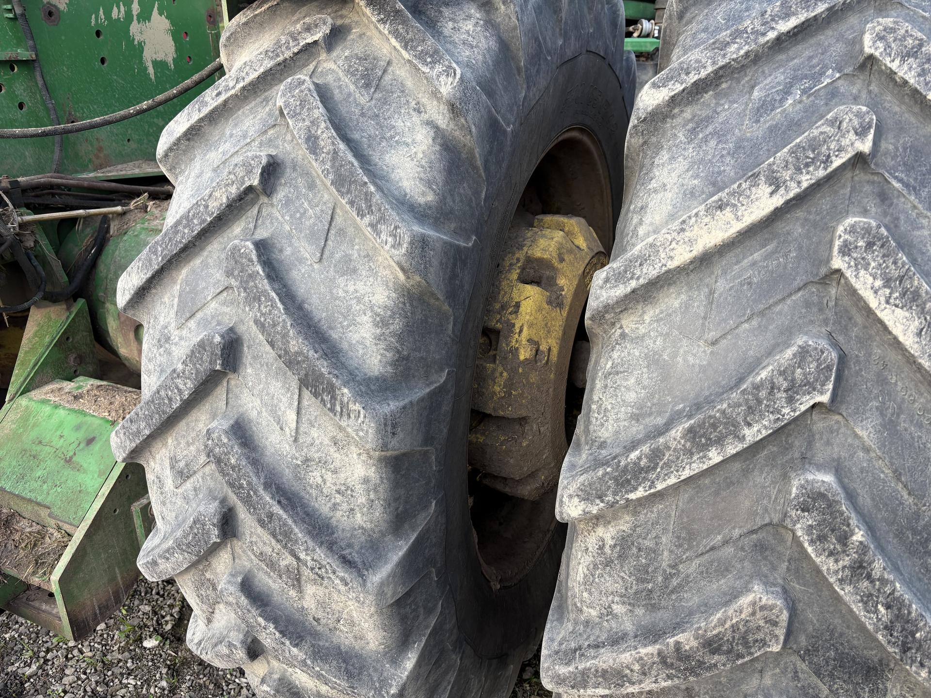 2007 John Deere 9320 Image