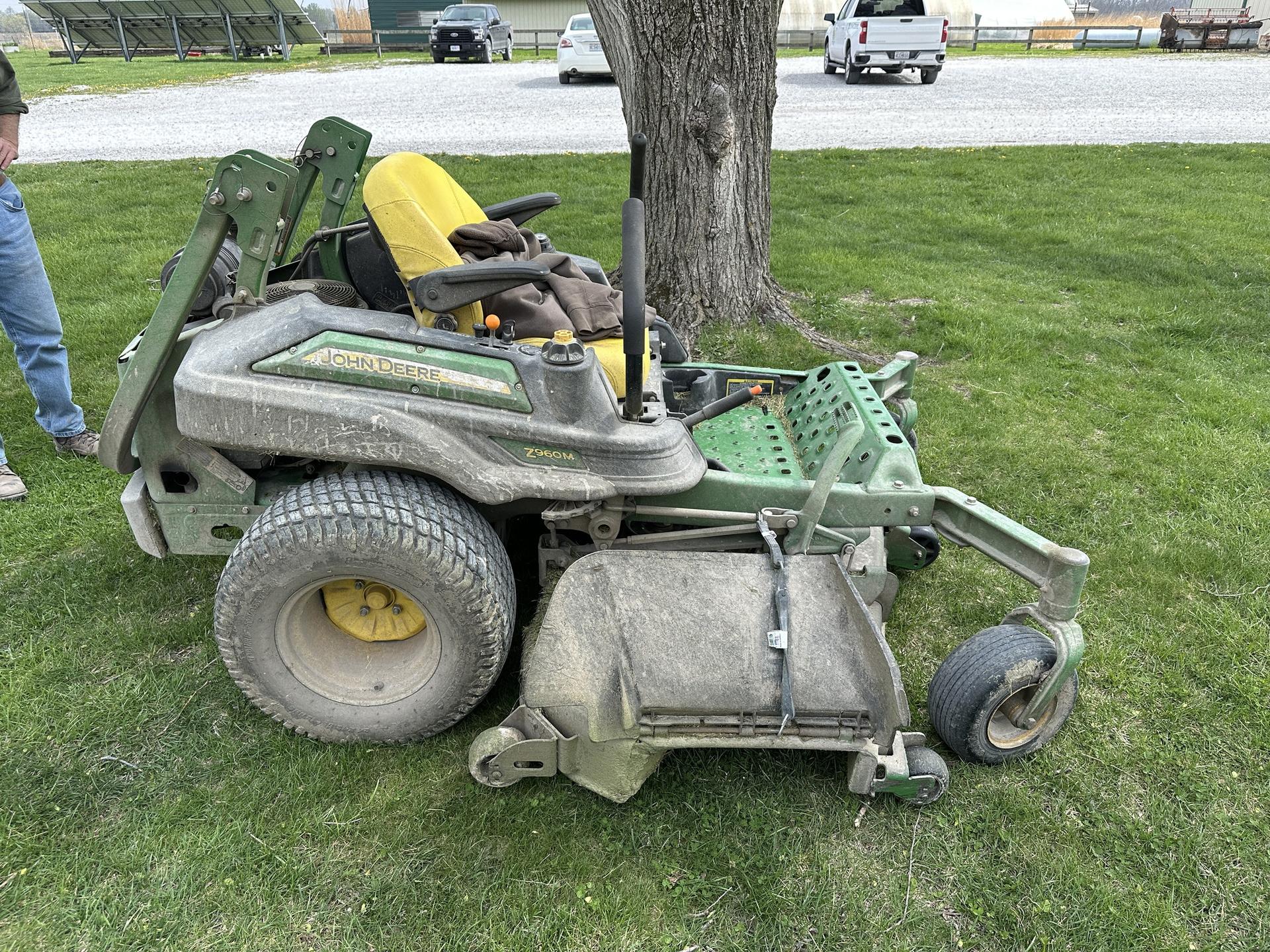2016 John Deere Z960M Image