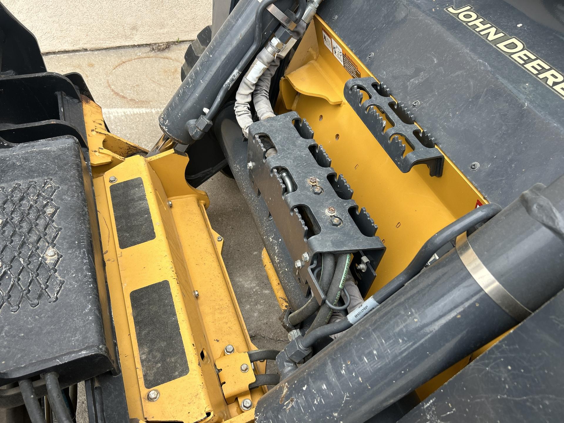 2021 John Deere 333G Image