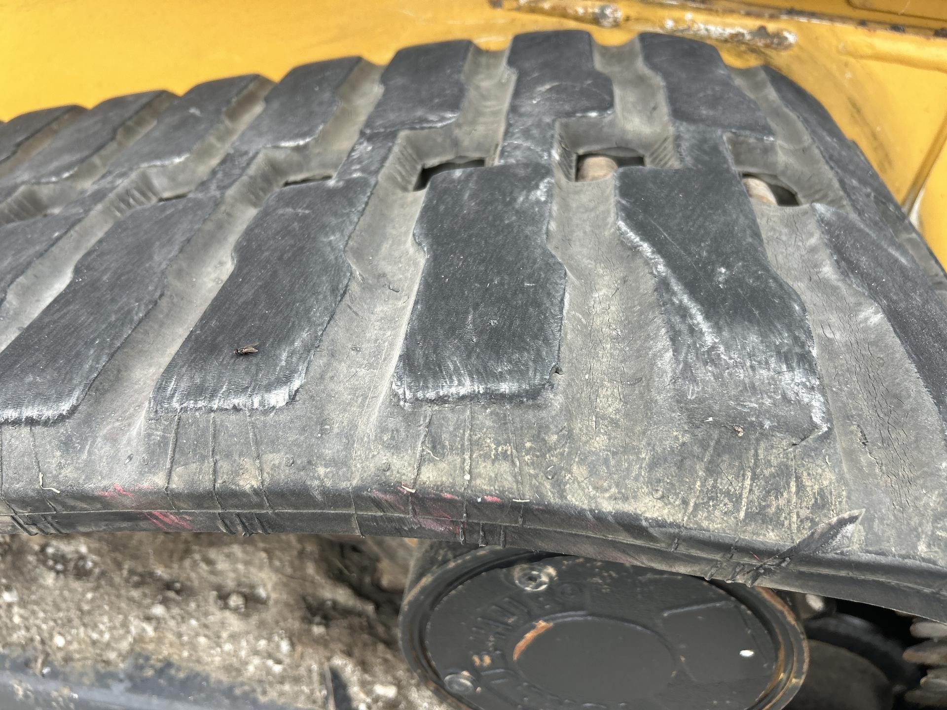 2021 John Deere 333G Image