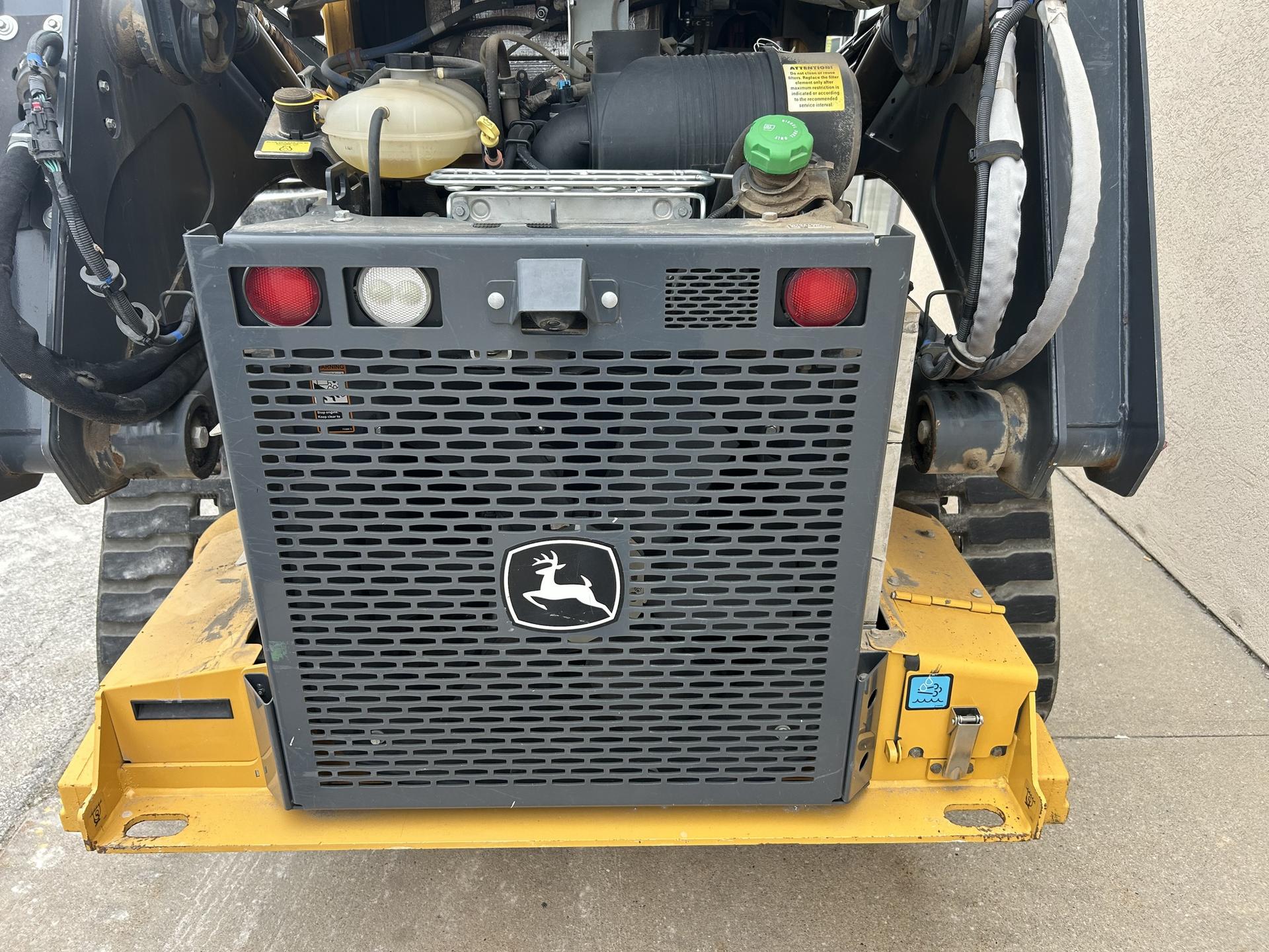 2021 John Deere 333G Image