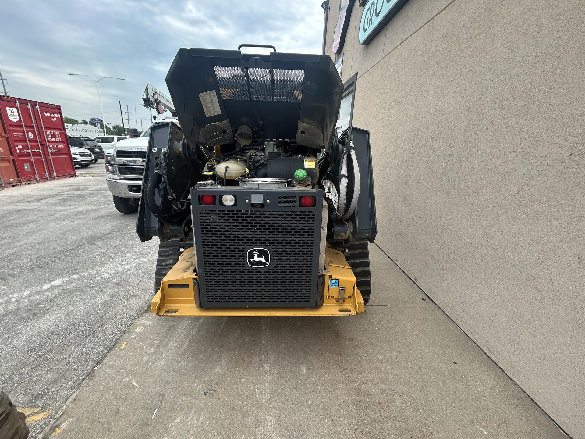 2021 John Deere 333G Image