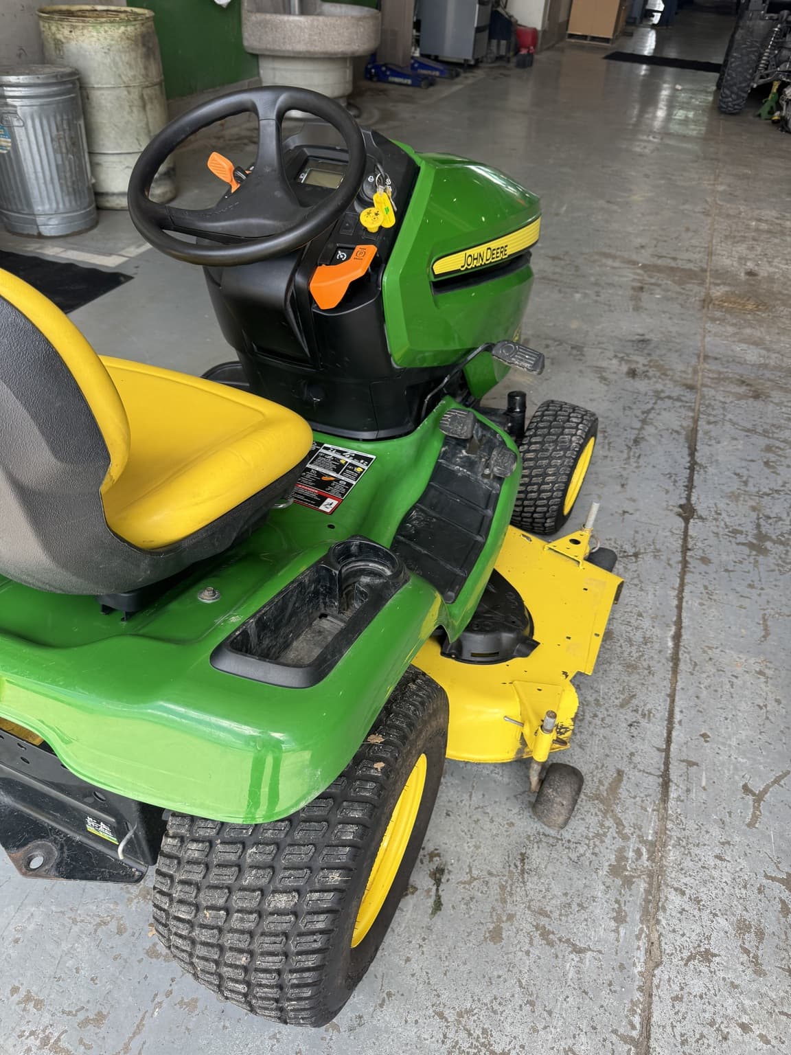 2019 John Deere X390 Image