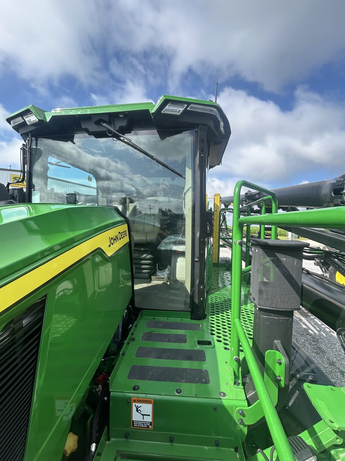 2024 John Deere 412R Image