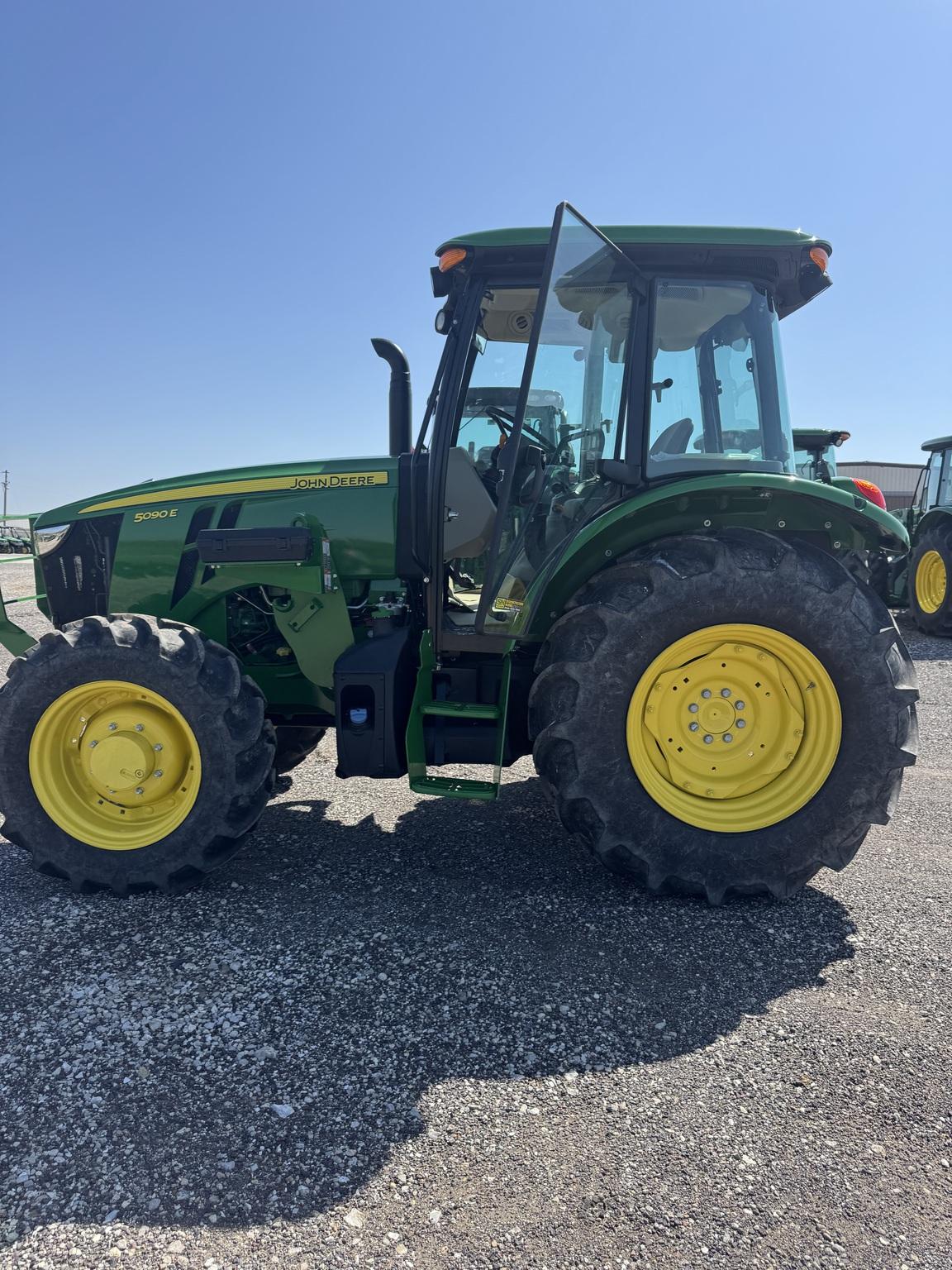 2023 John Deere 5090E Image