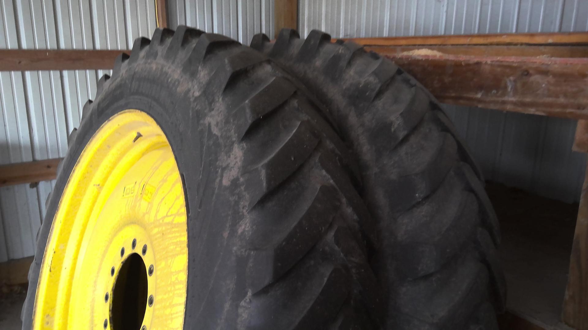 2020 John Deere R4038 Image