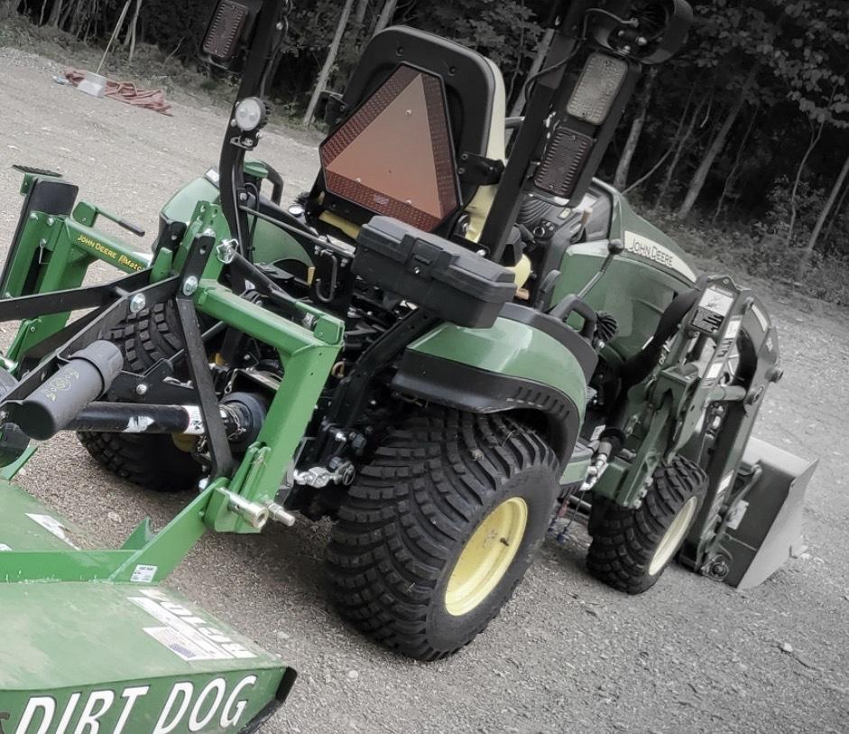 2022 John Deere 1025R Image