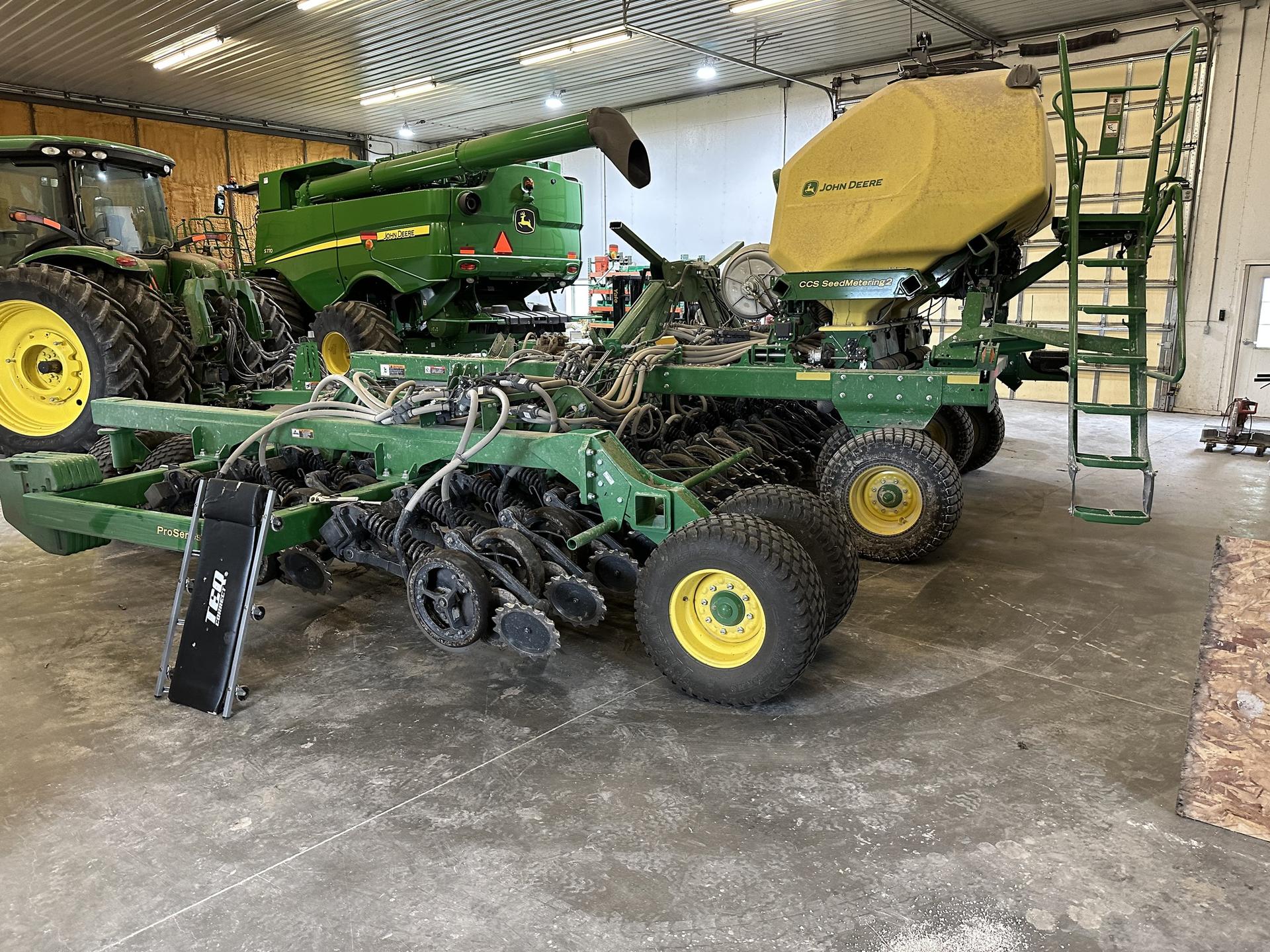 2021 John Deere N530C Image