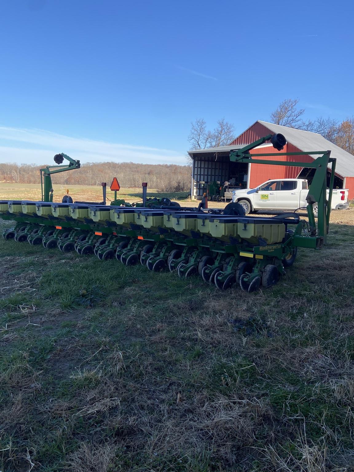 2002 John Deere 1780 Image