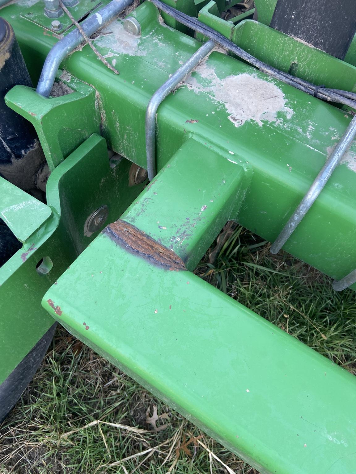 2002 John Deere 1780 Image