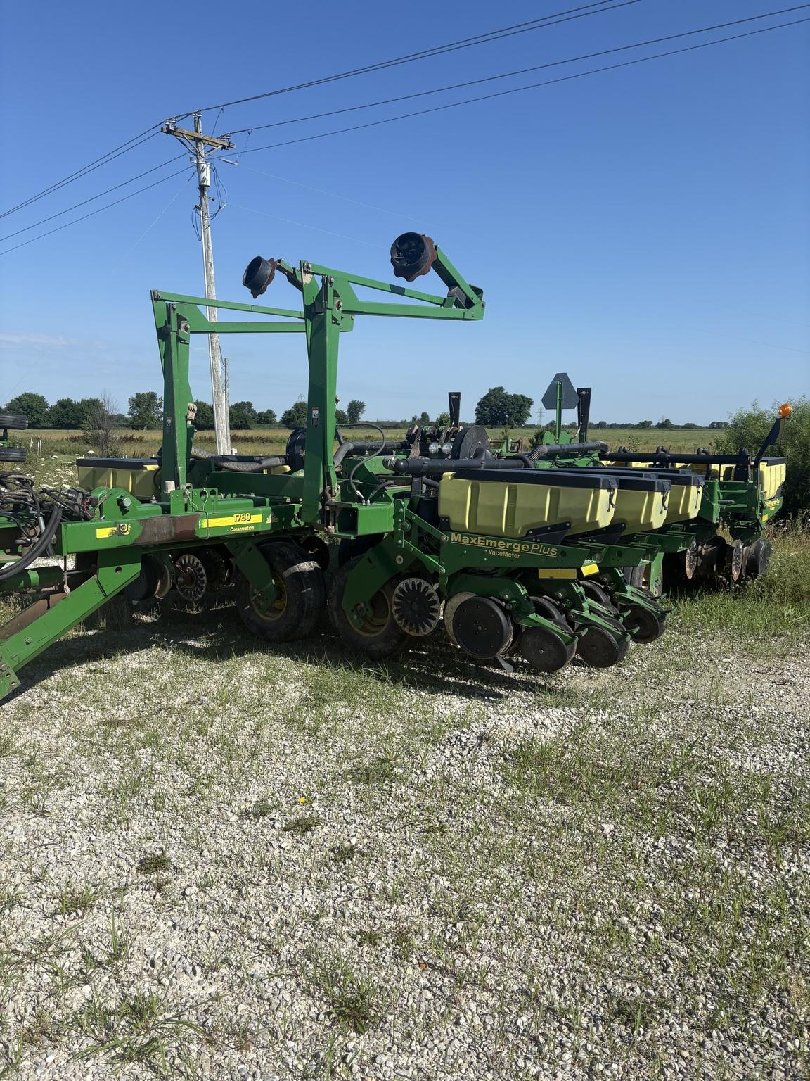 2002 John Deere 1780 Image