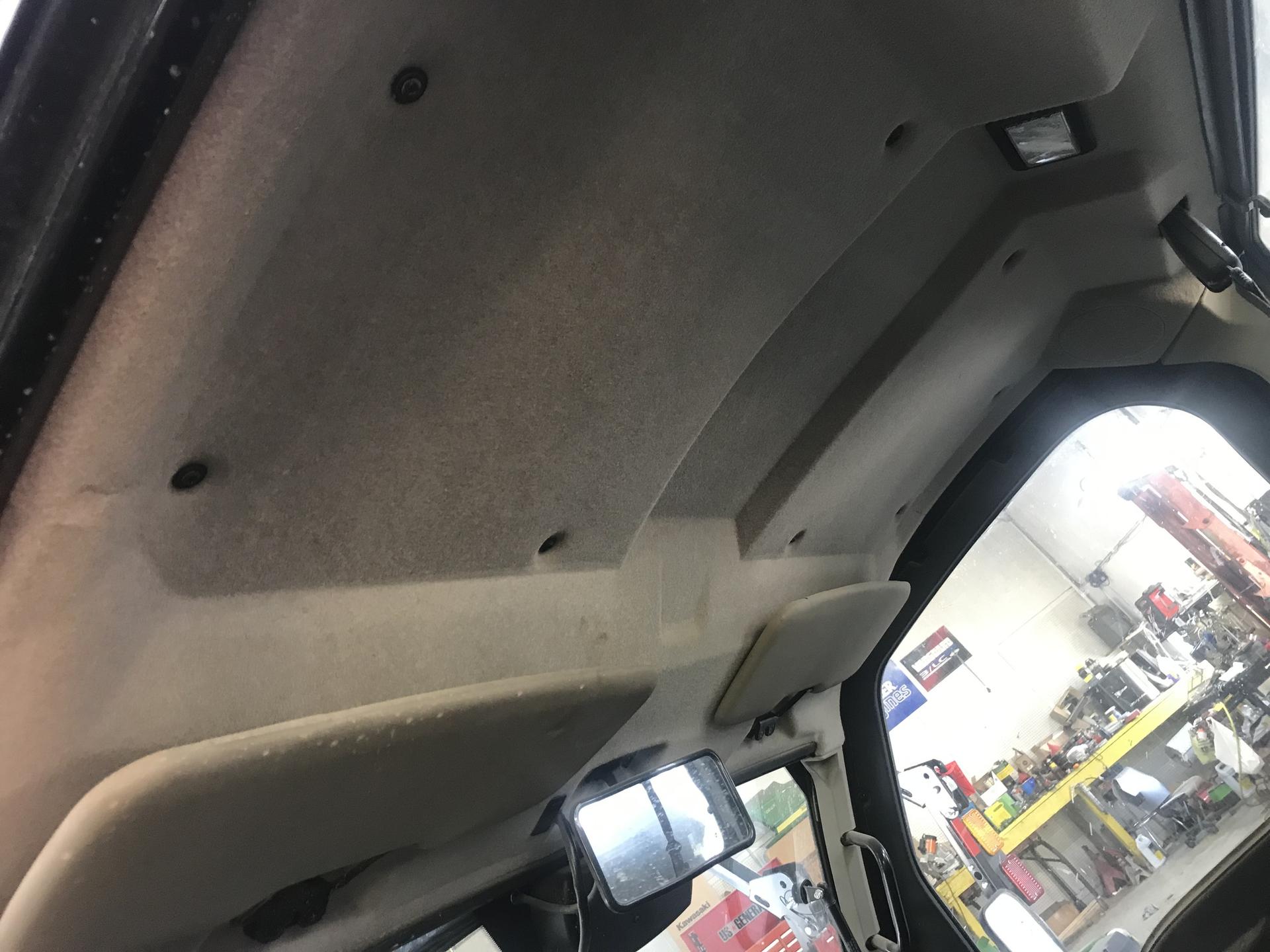 2022 John Deere XUV 835R Image