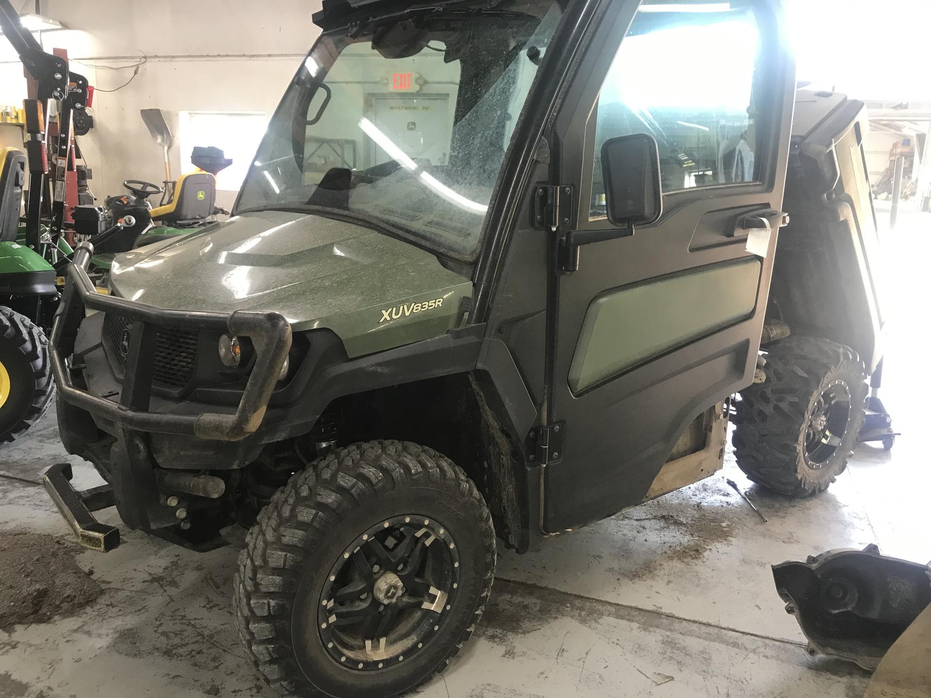 2022 John Deere XUV 835R Image