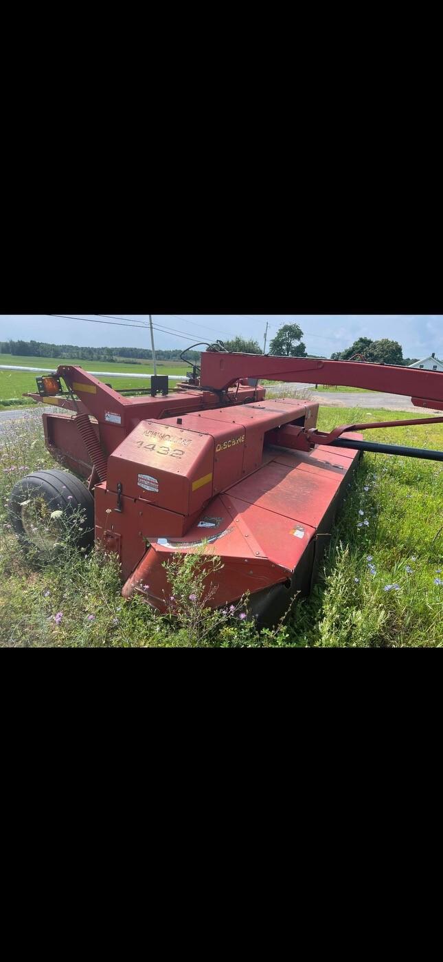2002 New Holland 1432 Image