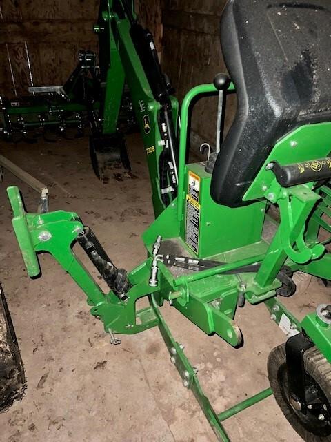 2023 John Deere 2032R Image