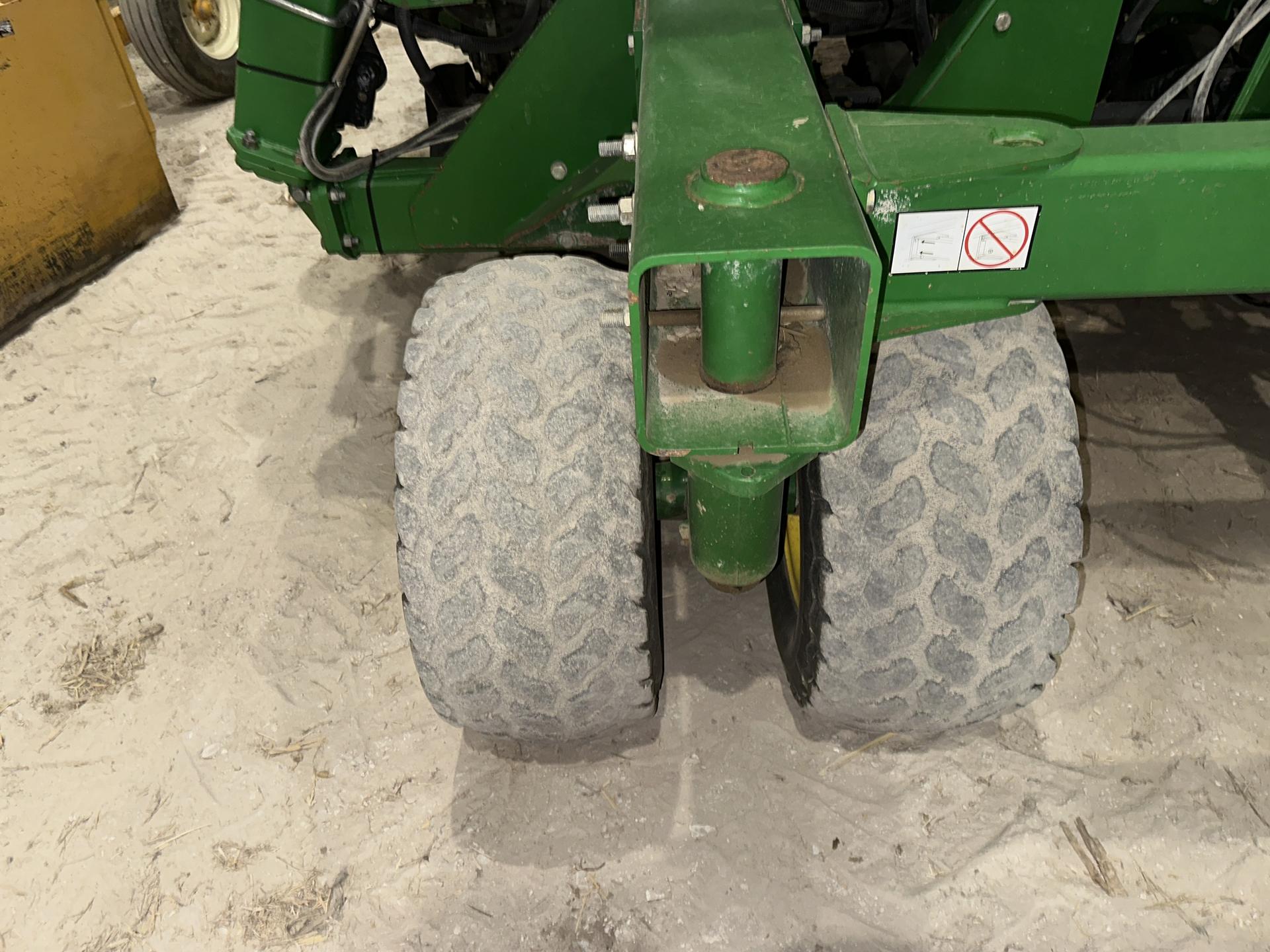 2009 John Deere 1990 Image
