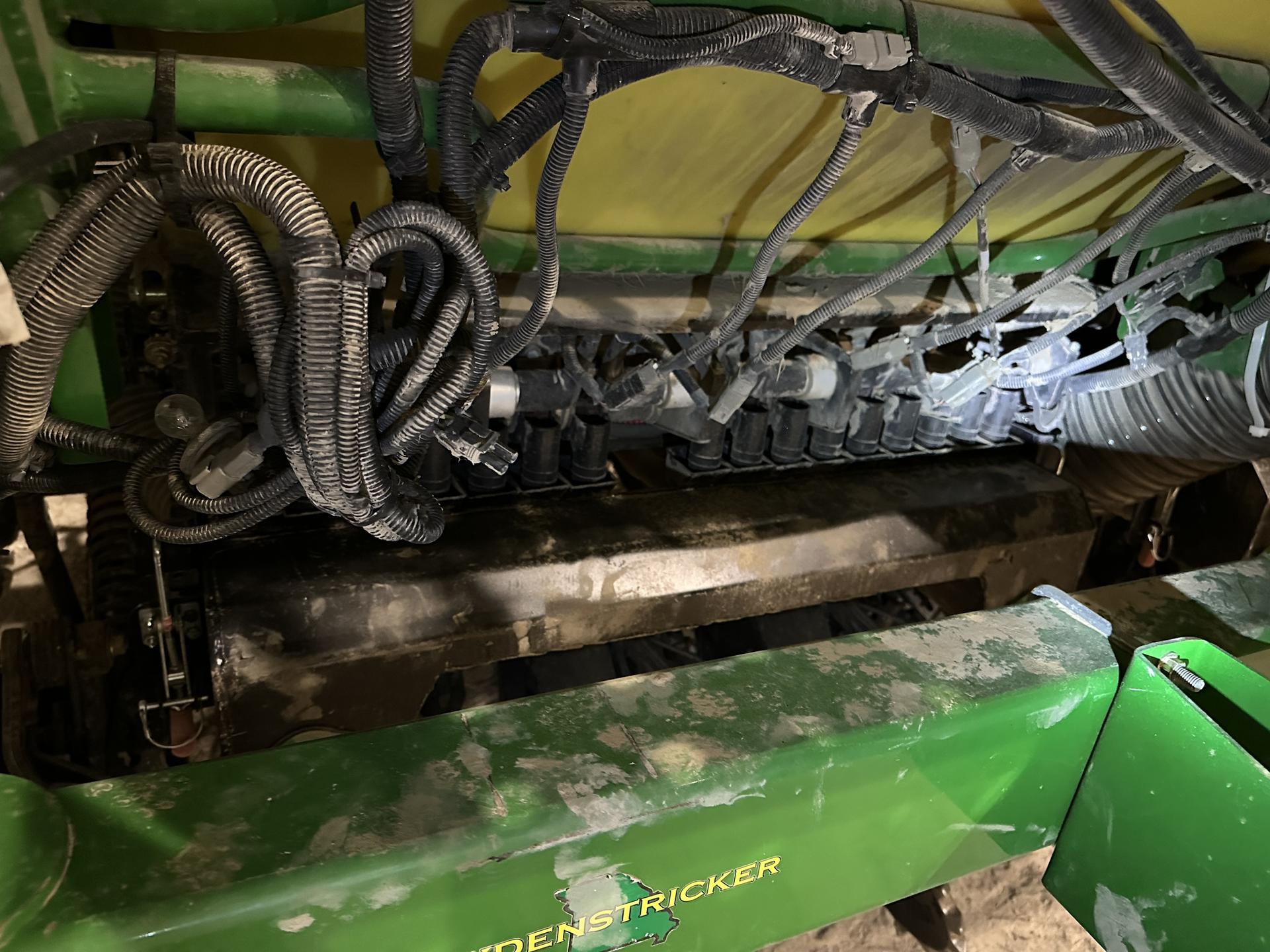 2009 John Deere 1990 Image