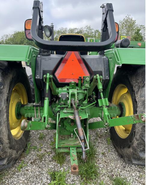 2013 John Deere 5065E Image