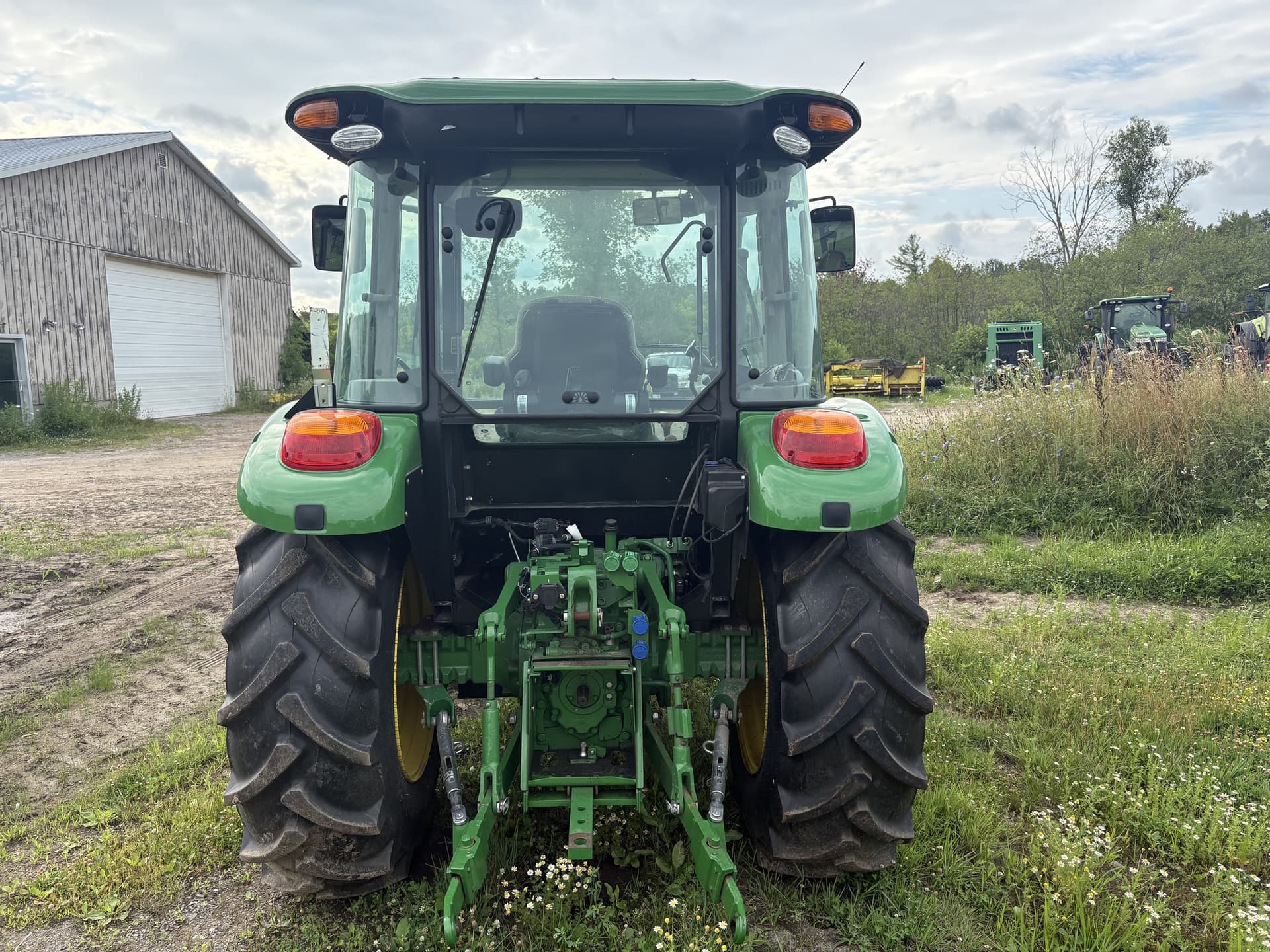 2023 John Deere 5075E Image