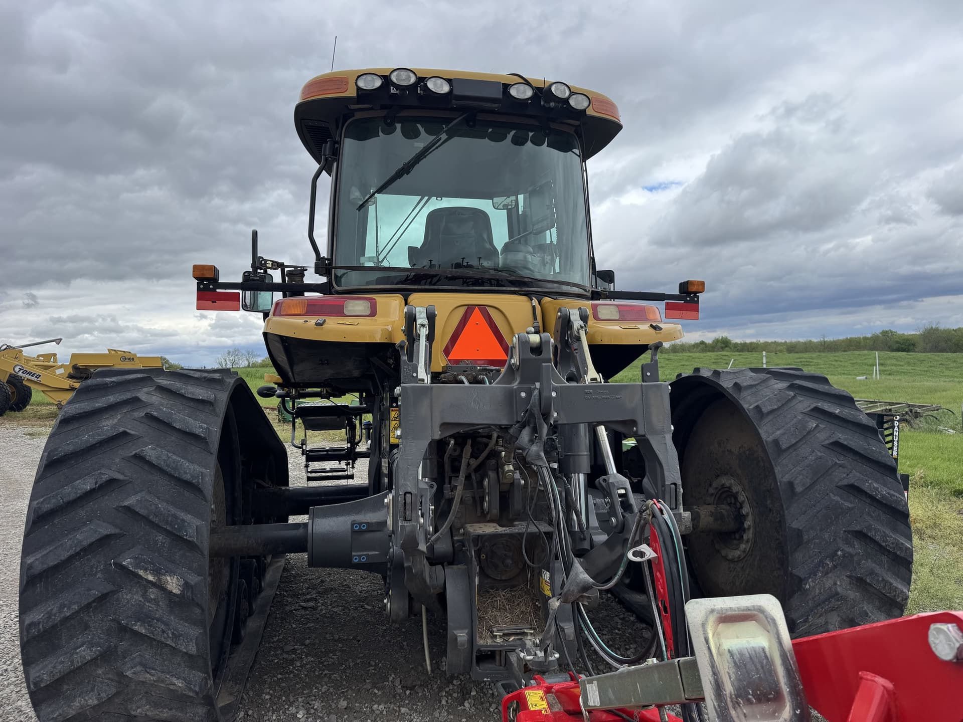 2014 Challenger MT765D Image