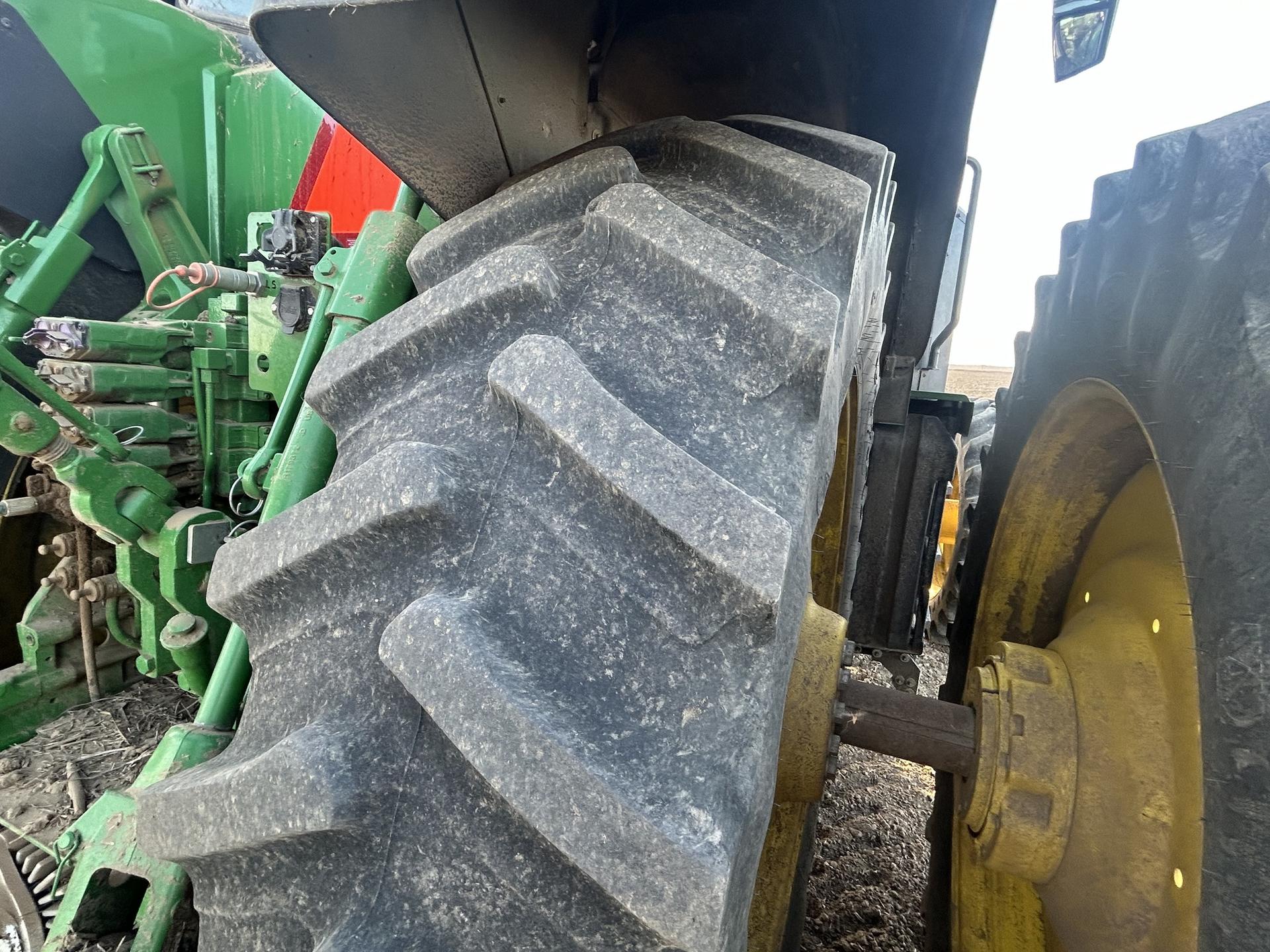 2021 John Deere 8R 340 Image