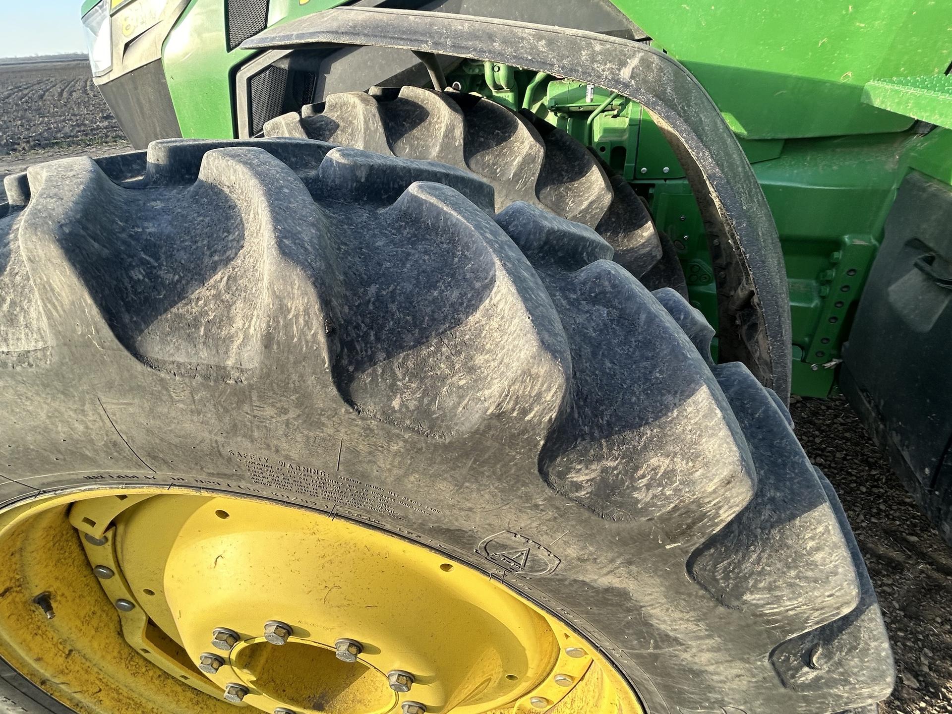 2021 John Deere 8R 340 Image