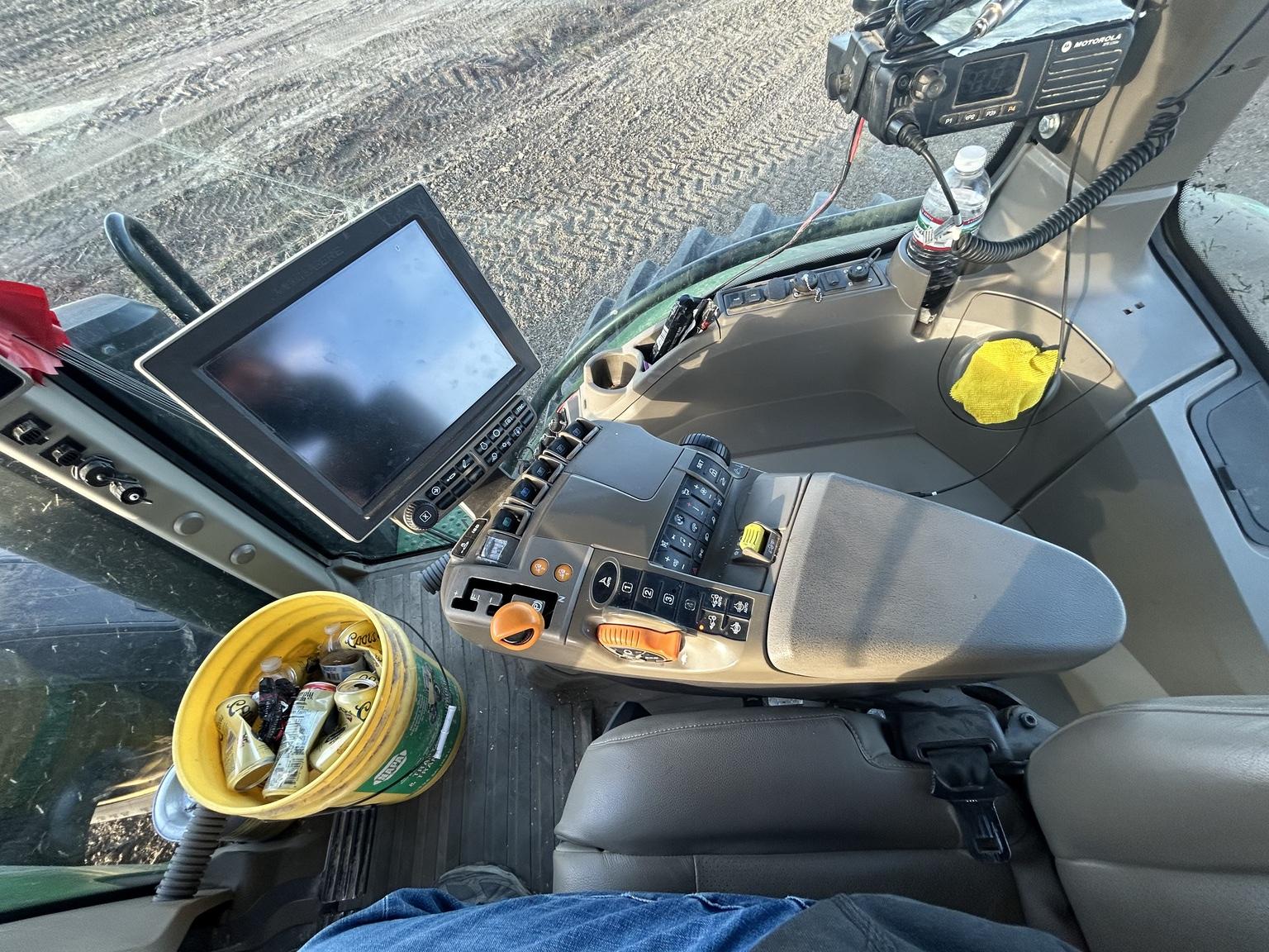 2021 John Deere 8R 340 Image